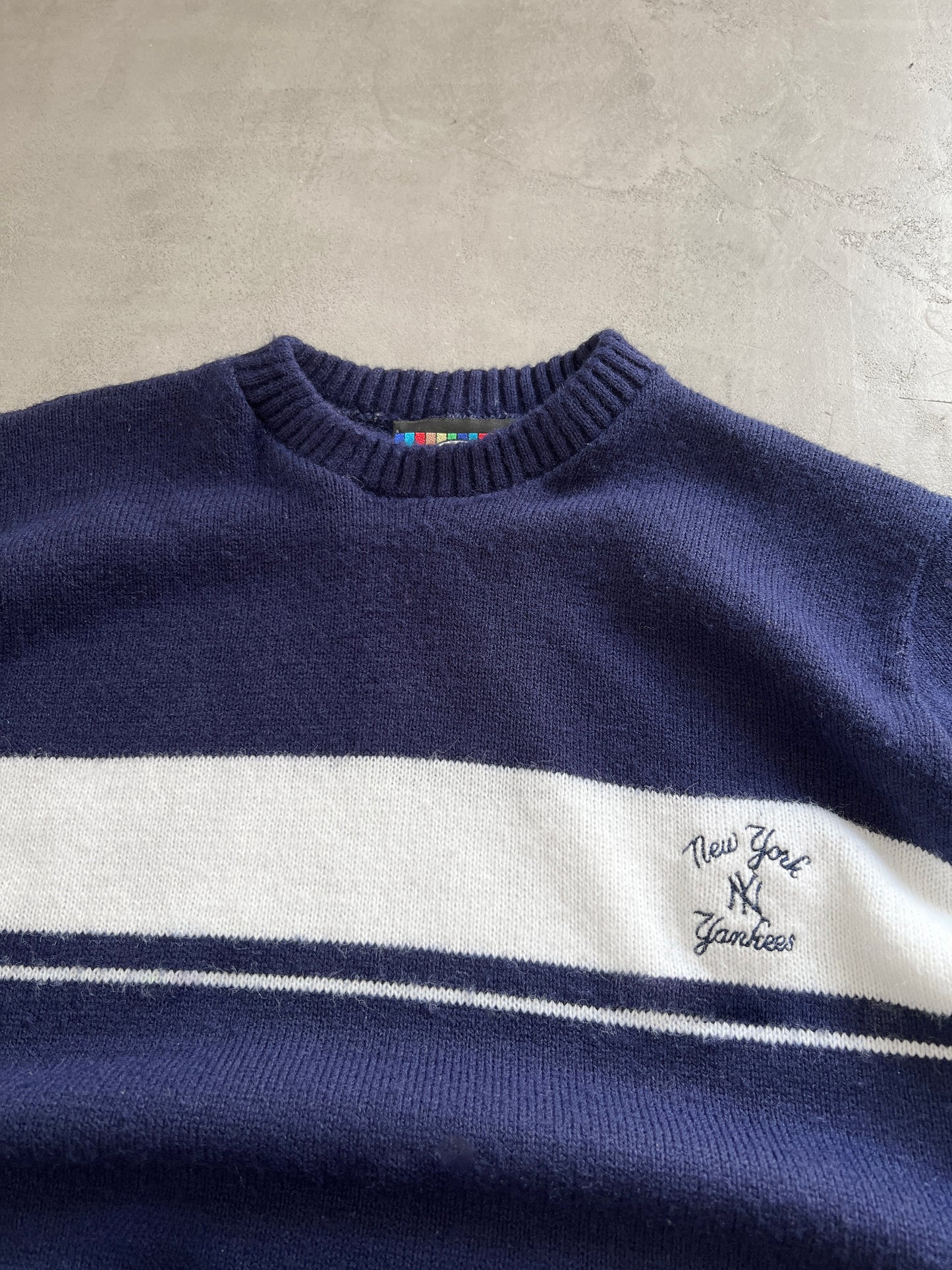 NAVY/WHITE YANKEES KNIT SWEATER - 1990S - M/L