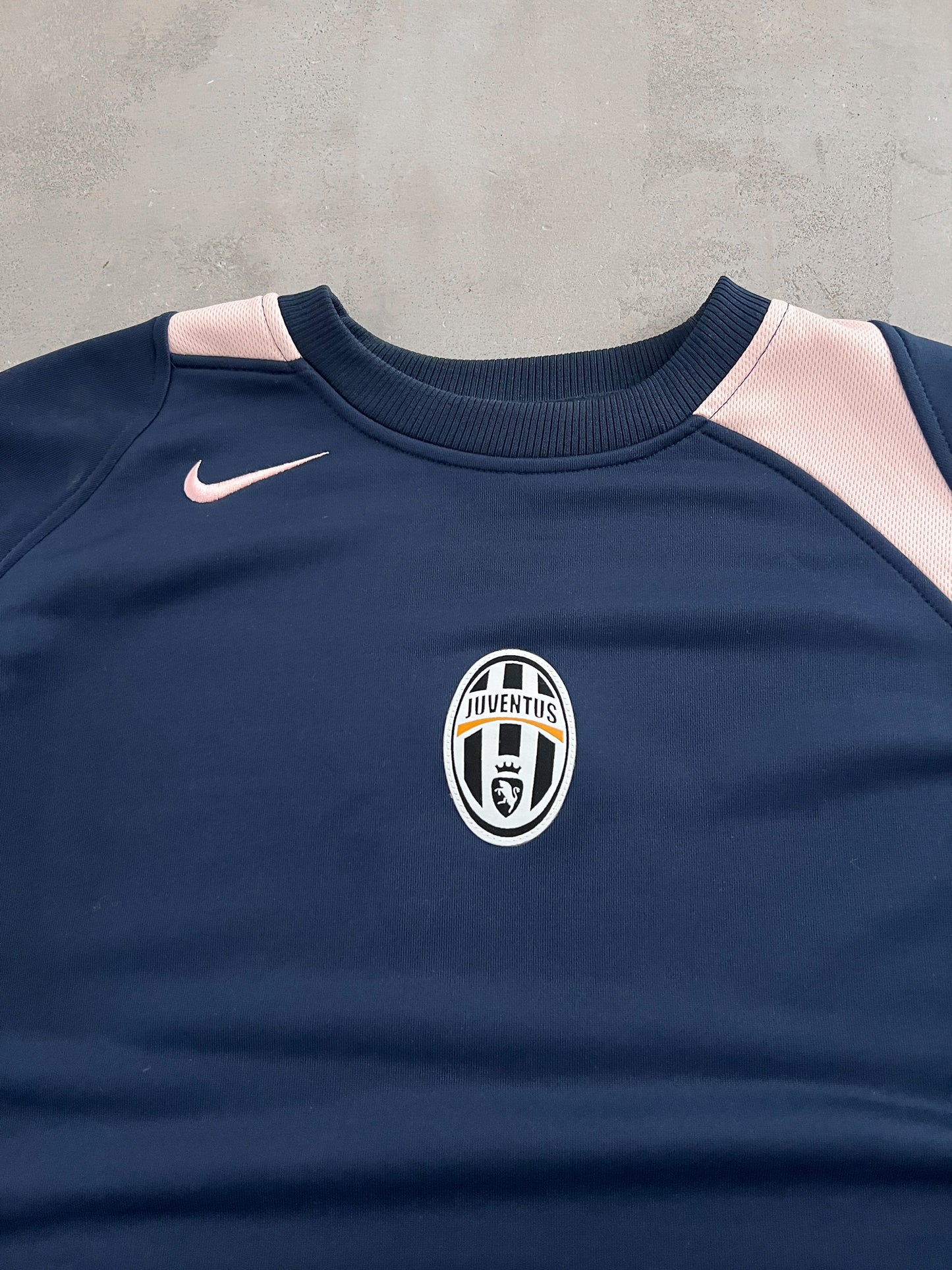 NAVY/PINK JUVENTUS NIKE SWEATER - 2000S - L/XL