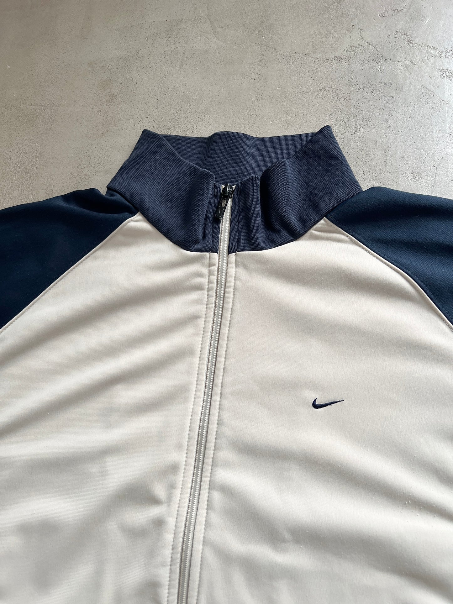 CREME/NAVY NIKE TRACK JACKET - 2000S - L