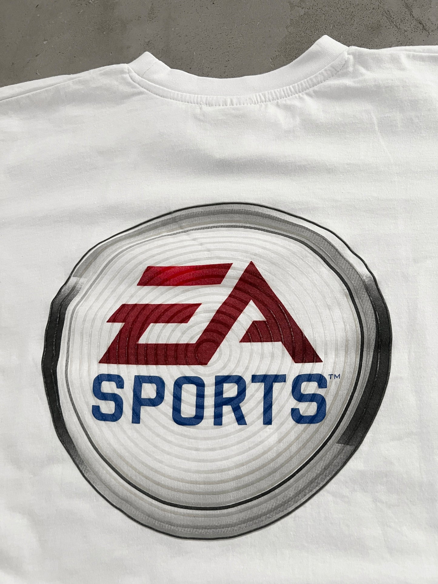 WHITE EA SPORTS PROMO TEE - 2000S - S/M