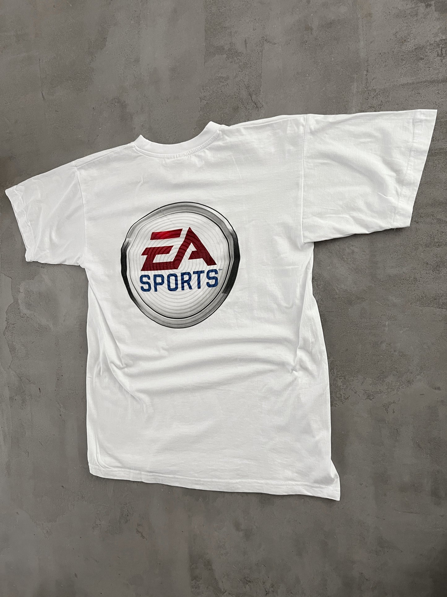 WHITE EA SPORTS PROMO TEE - 2000S - S/M