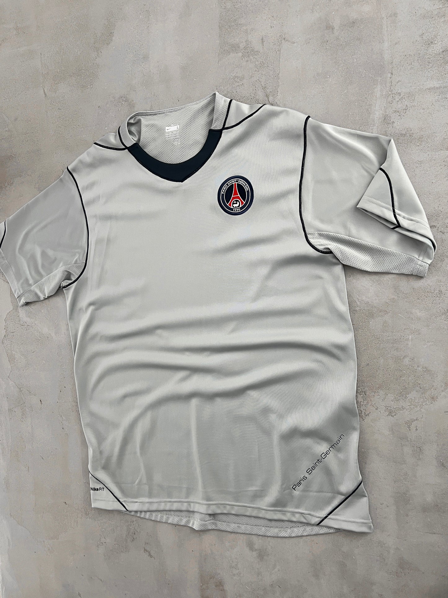GREY PSG NIKE JERSEY - 2000S - L/XL