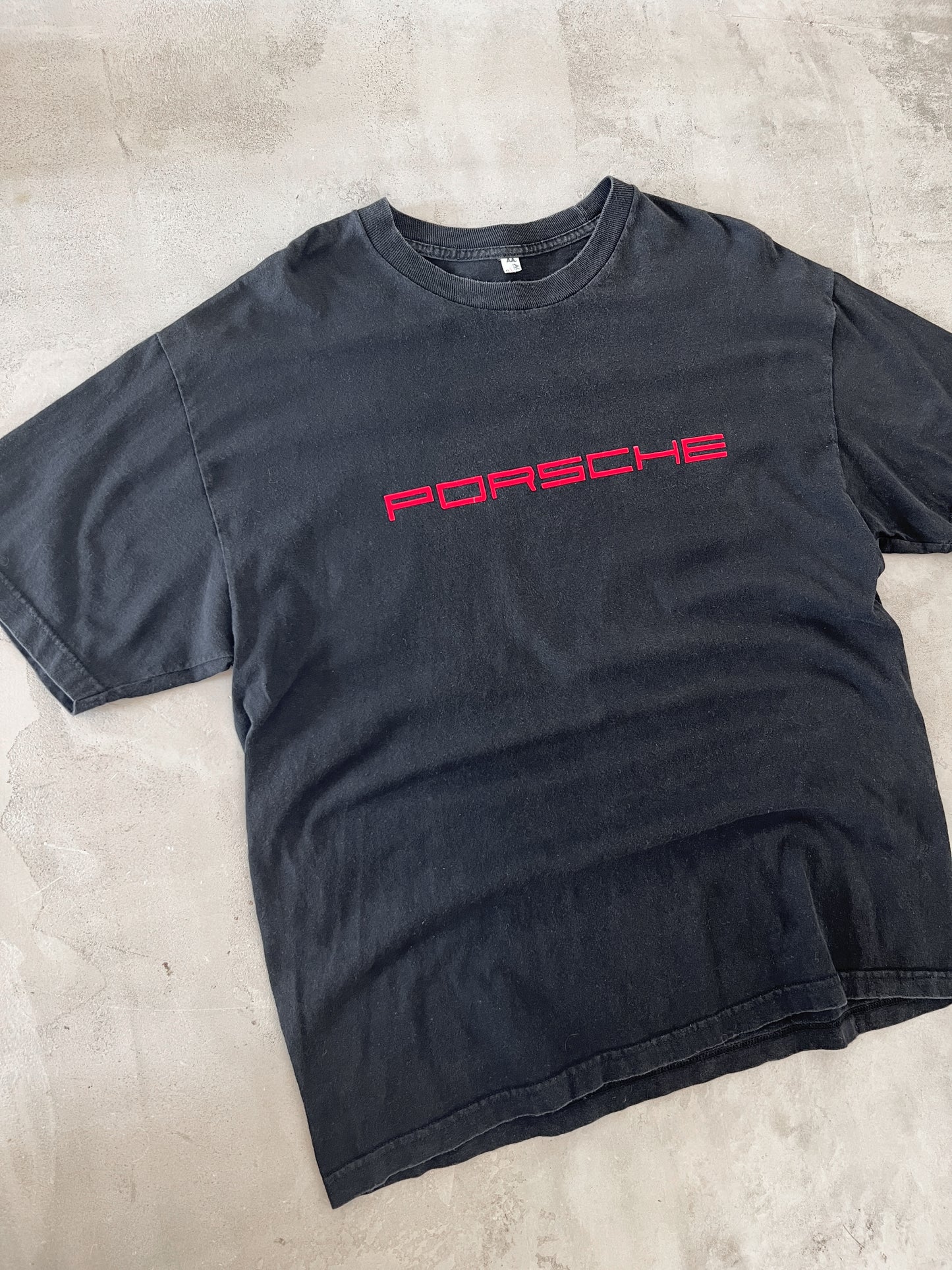 FADED BLACK PORSCHE TEE - 1990S - XL