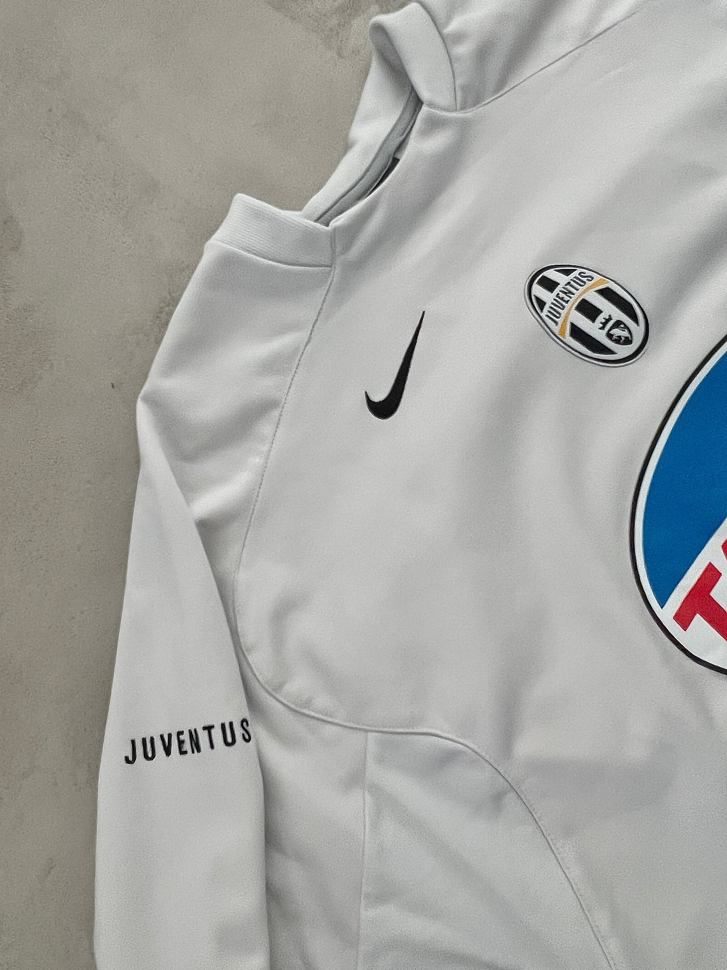 WHITE JUVENTUS TURIN NIKE SWEATER - 2000S - M