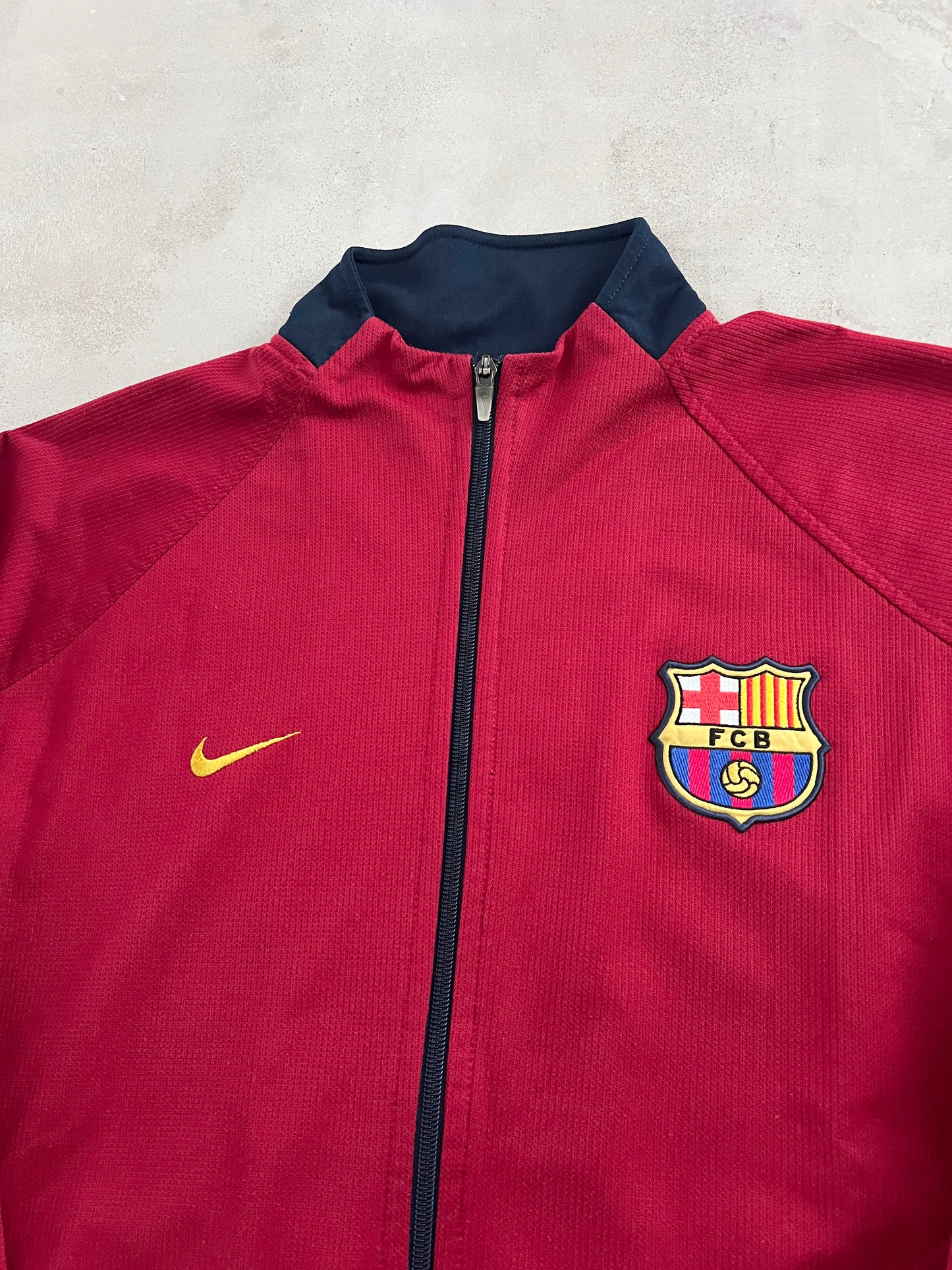 RED FC BARCELONA NIKE TRACK JACKET - 2000S - M
