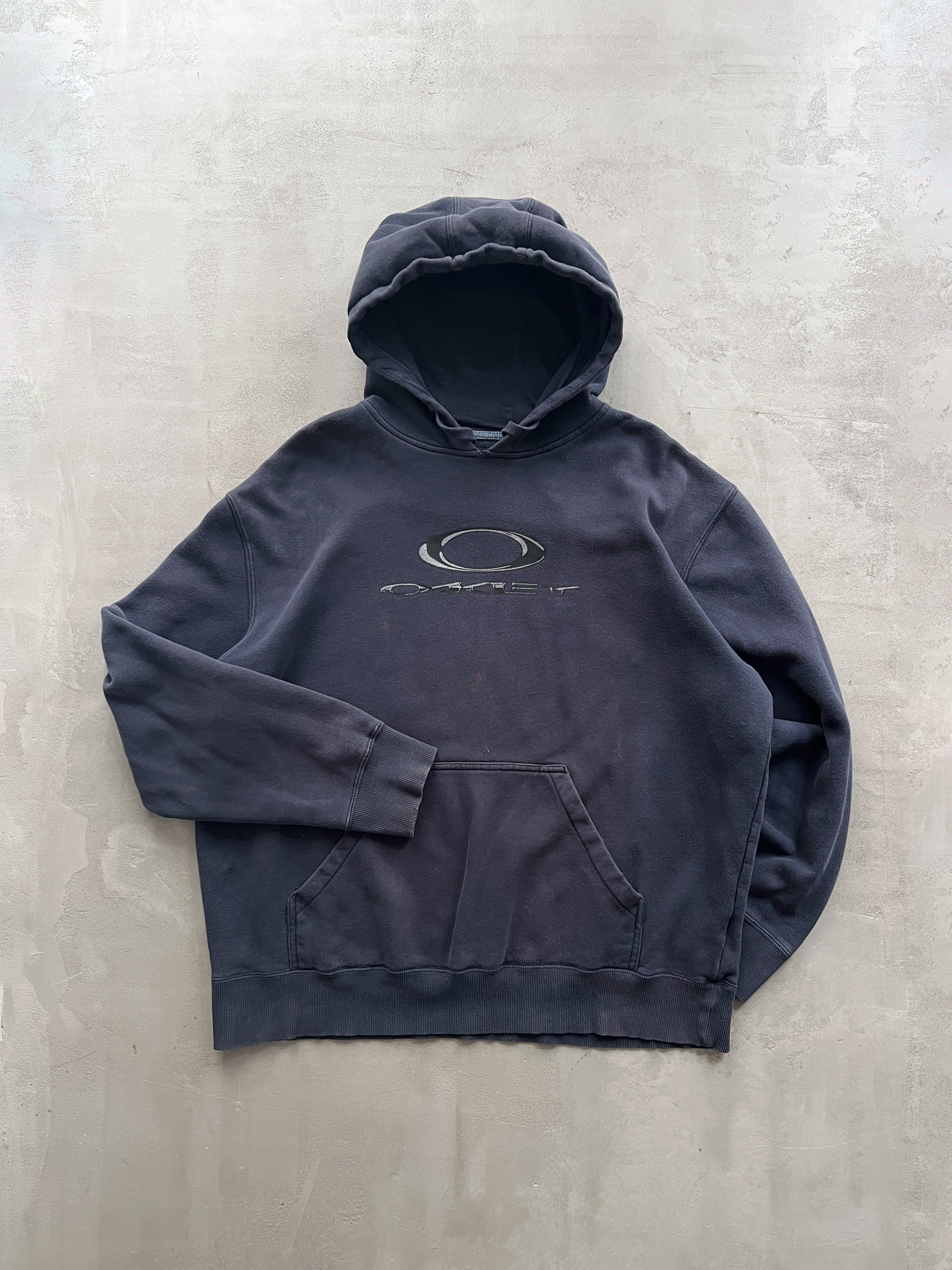 FADED BLACK/NAVY OAKLEY HOODIE - 2000S - L/XL – secksales
