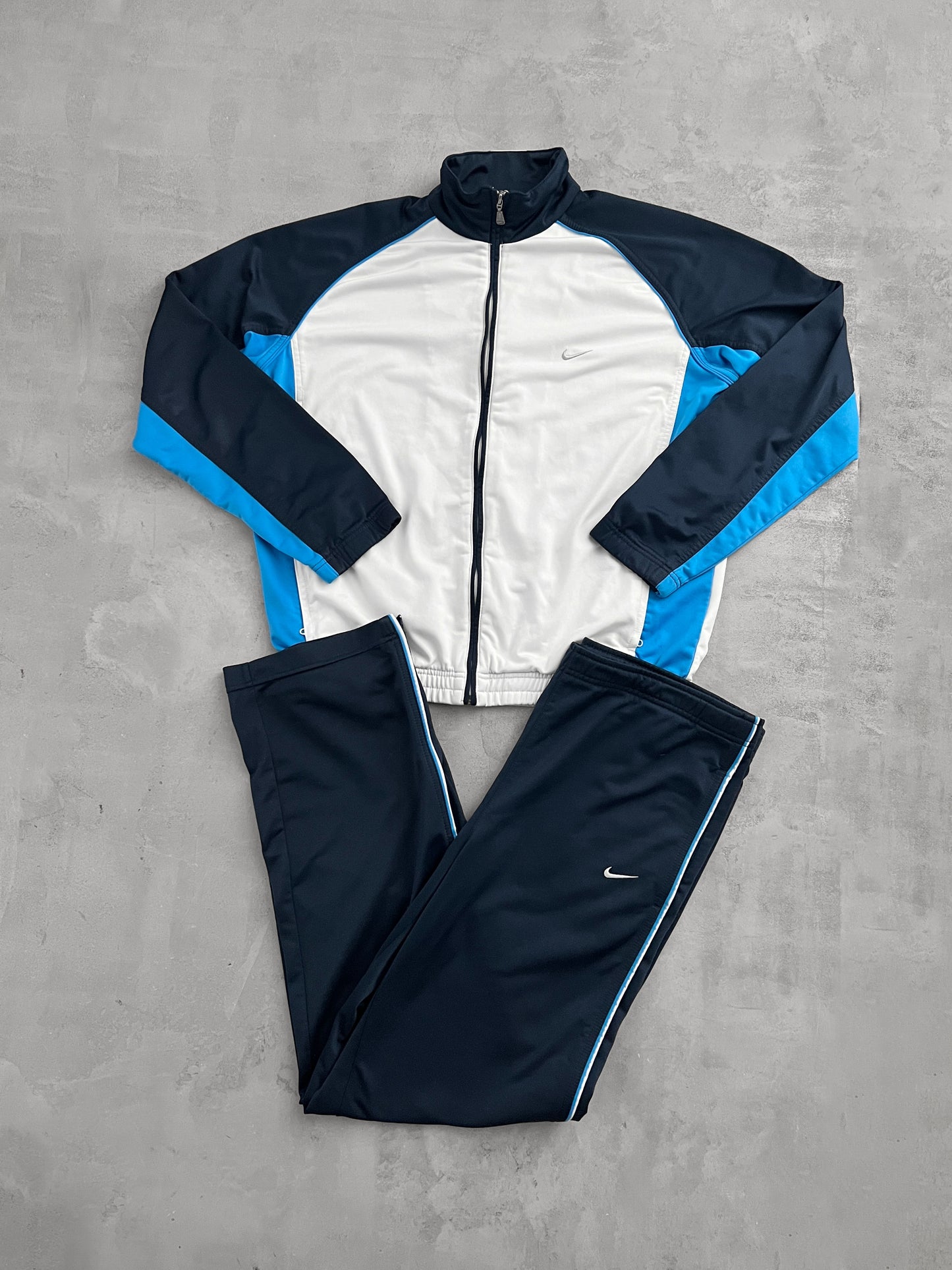 WHITE/NAVY NIKE ITALY JACKET - 2000S - L