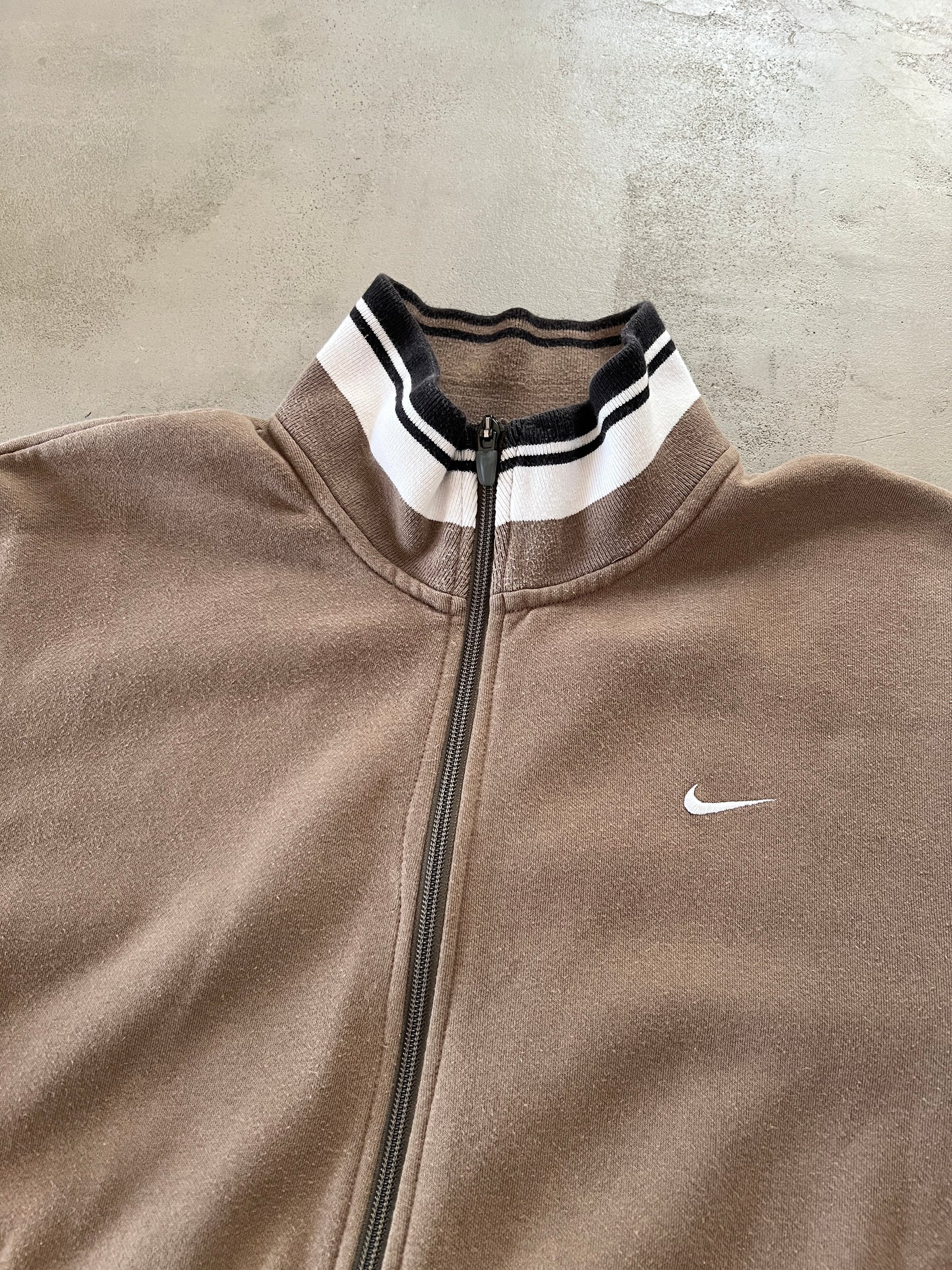 BROWN NIKE TRACK JACKET - 2000S - L