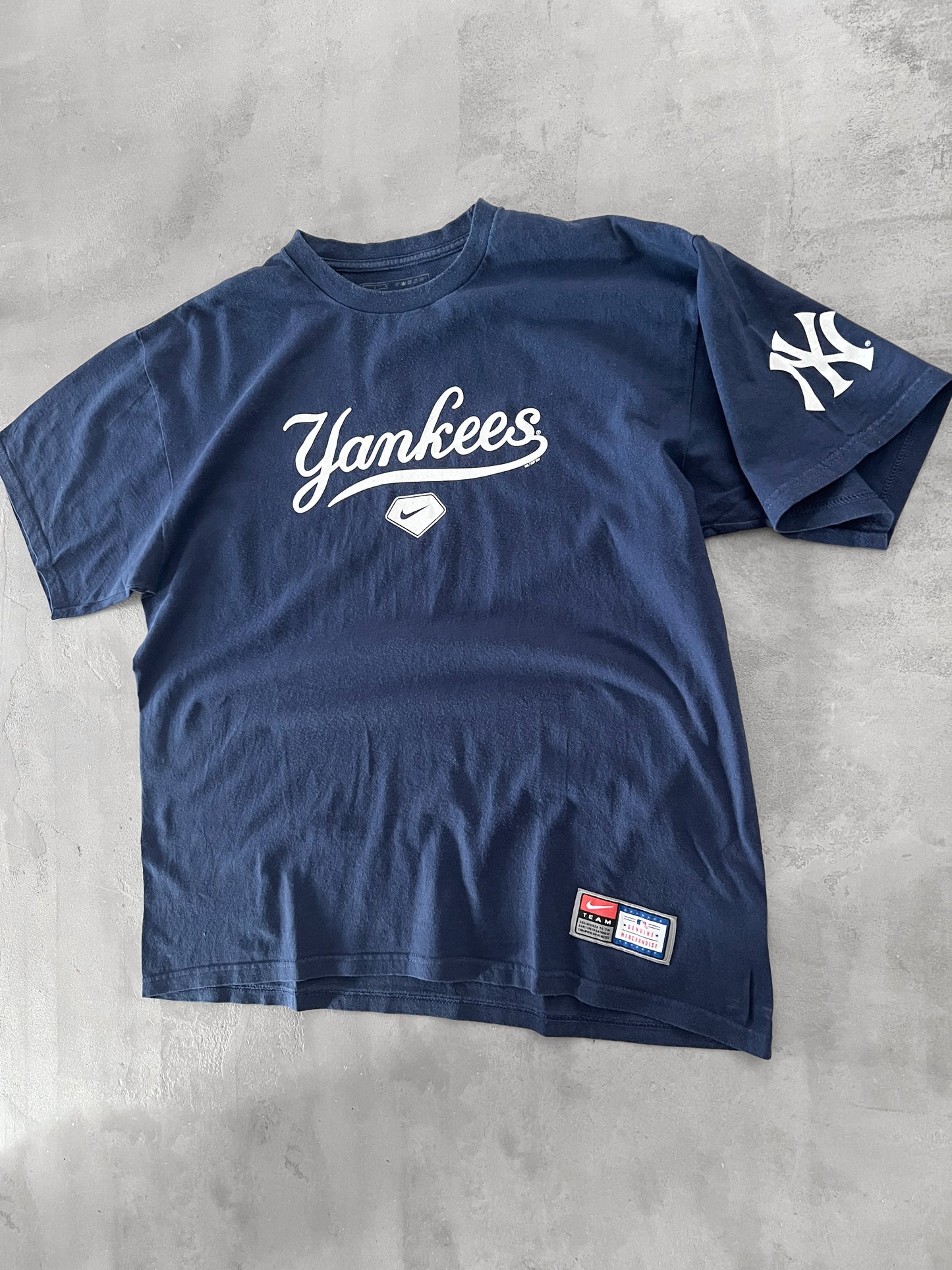 NAVY YANKEES NIKE TEE - 2000S - L