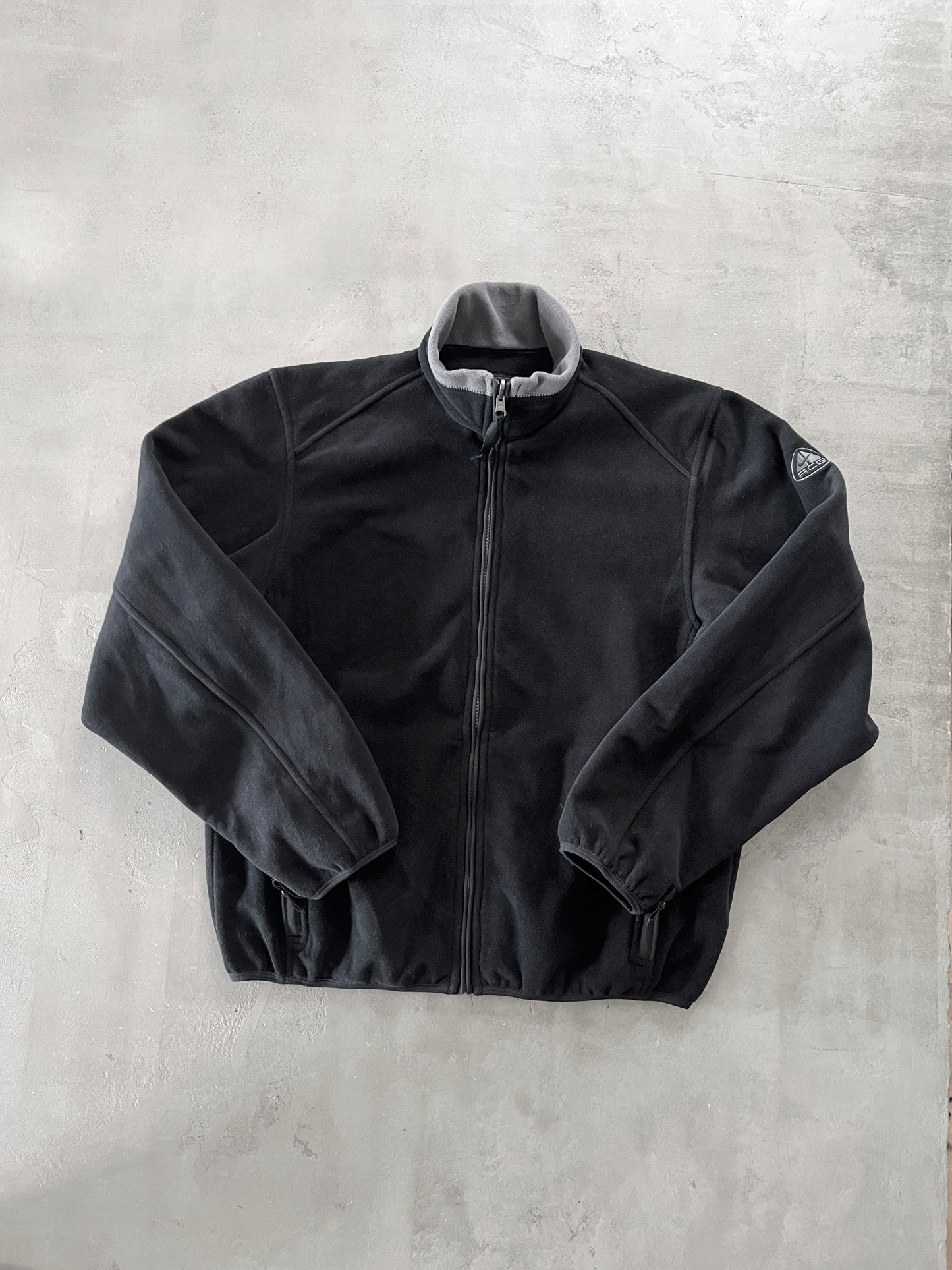 BLACK NIKE ACG FLEECE - 2000S - L