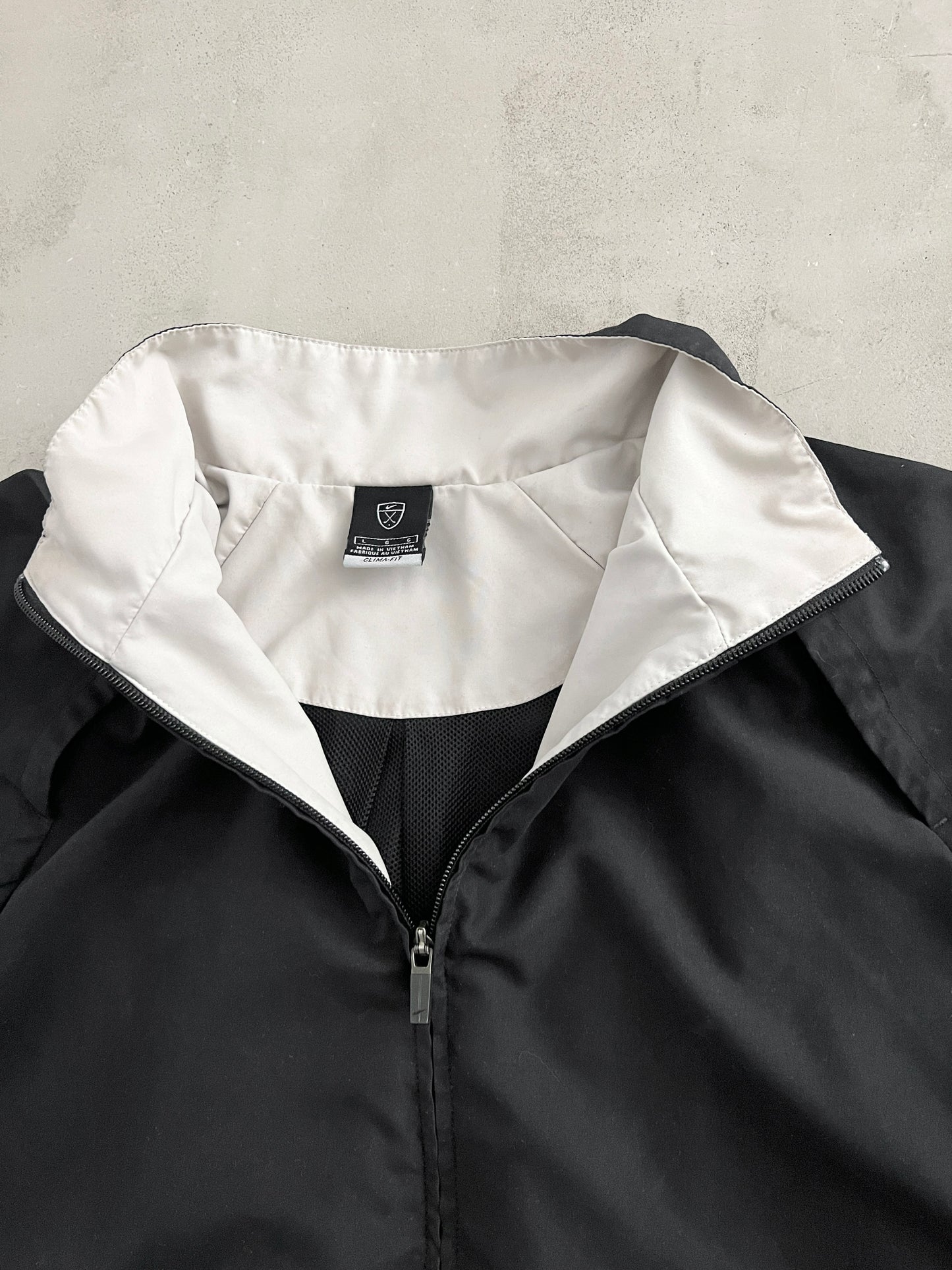 BLACK/CREME NIKE GOLF JACKET - 2000S - L/M