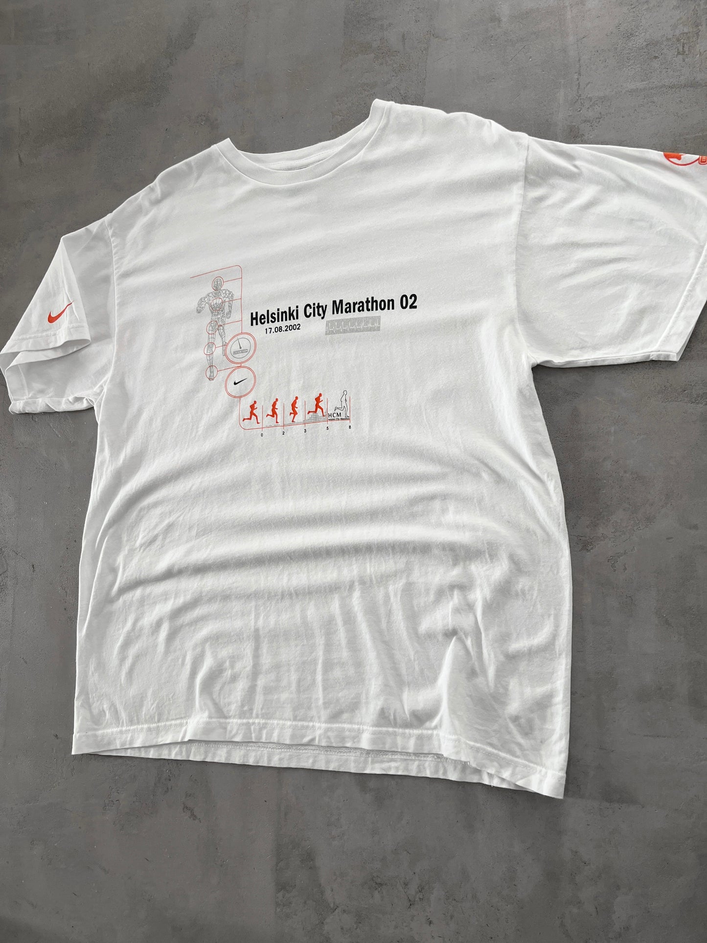 WHITE NIKE MARATHON TEE - 2002 - XL/L