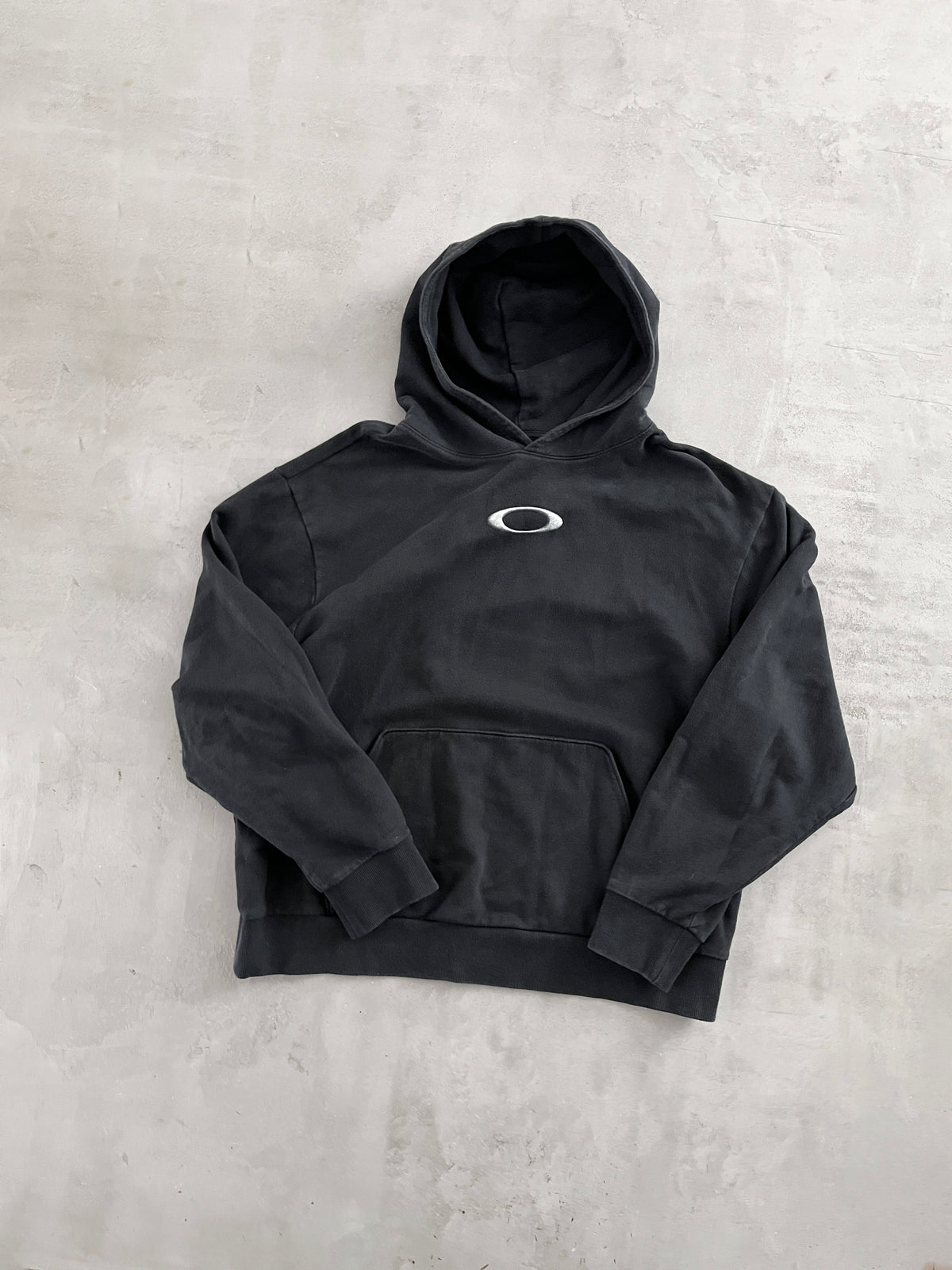 BLACK OAKLEY HOODIE - 2000S - L/M