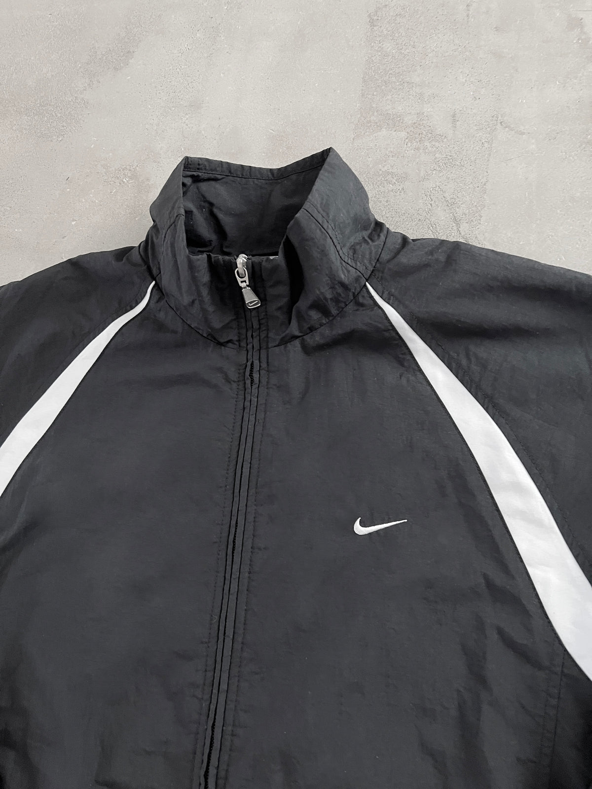 BLACK NIKE TRACK JACKET - 2000S - M