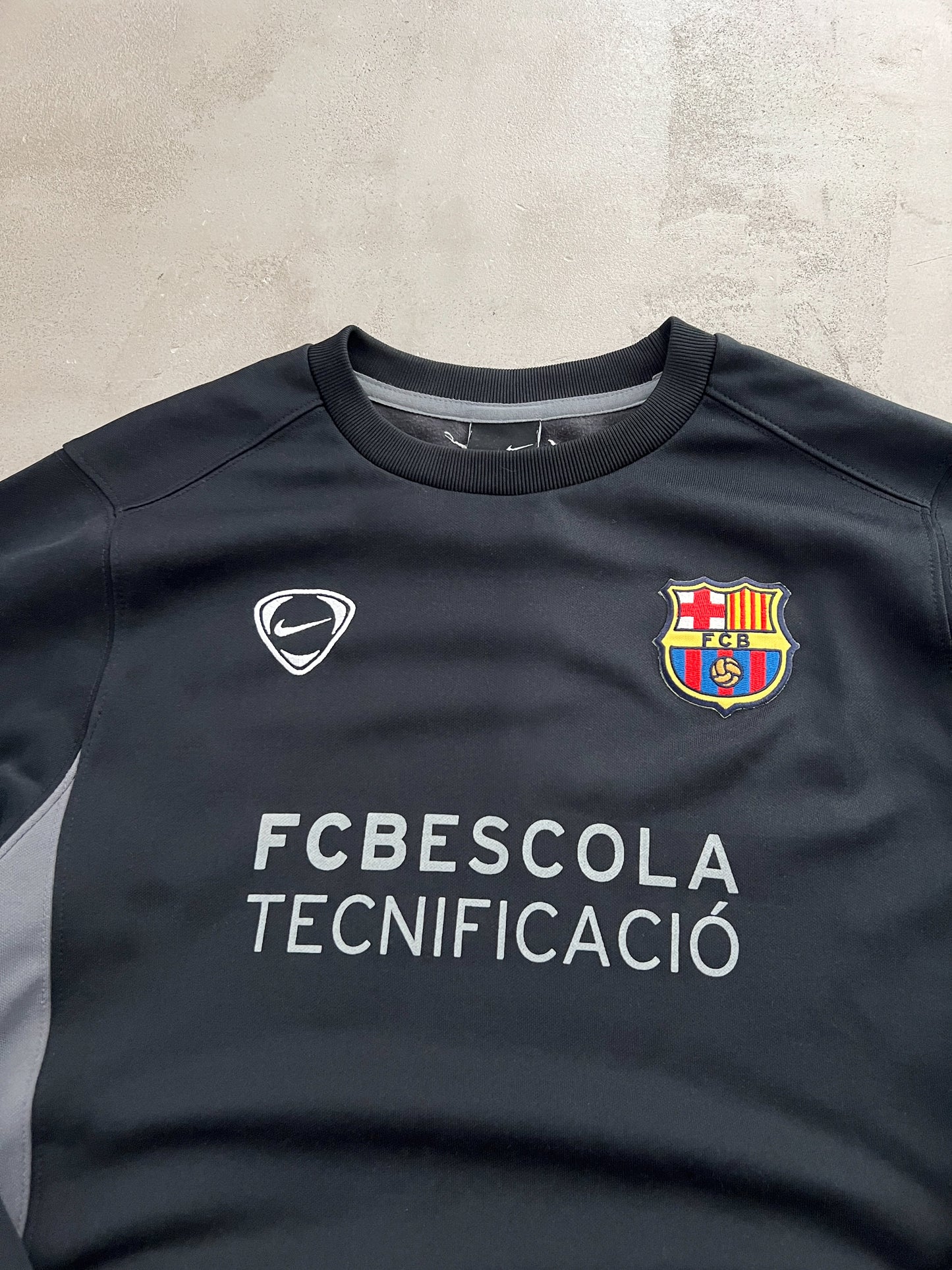 BLACK FC BARCELONA NIKE SWEATER - 2000S - XS