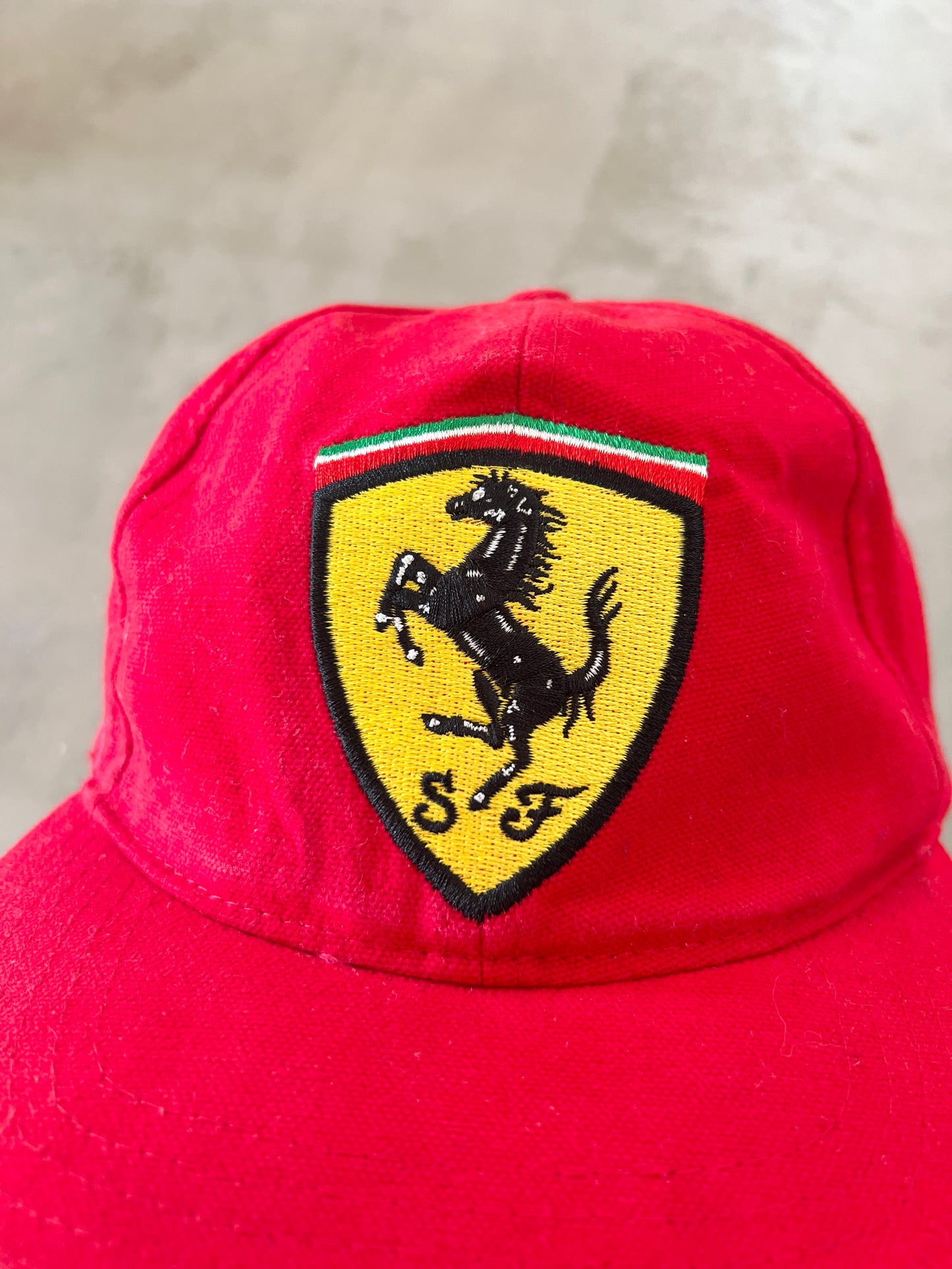 RED FERRARI CAP - 1990S