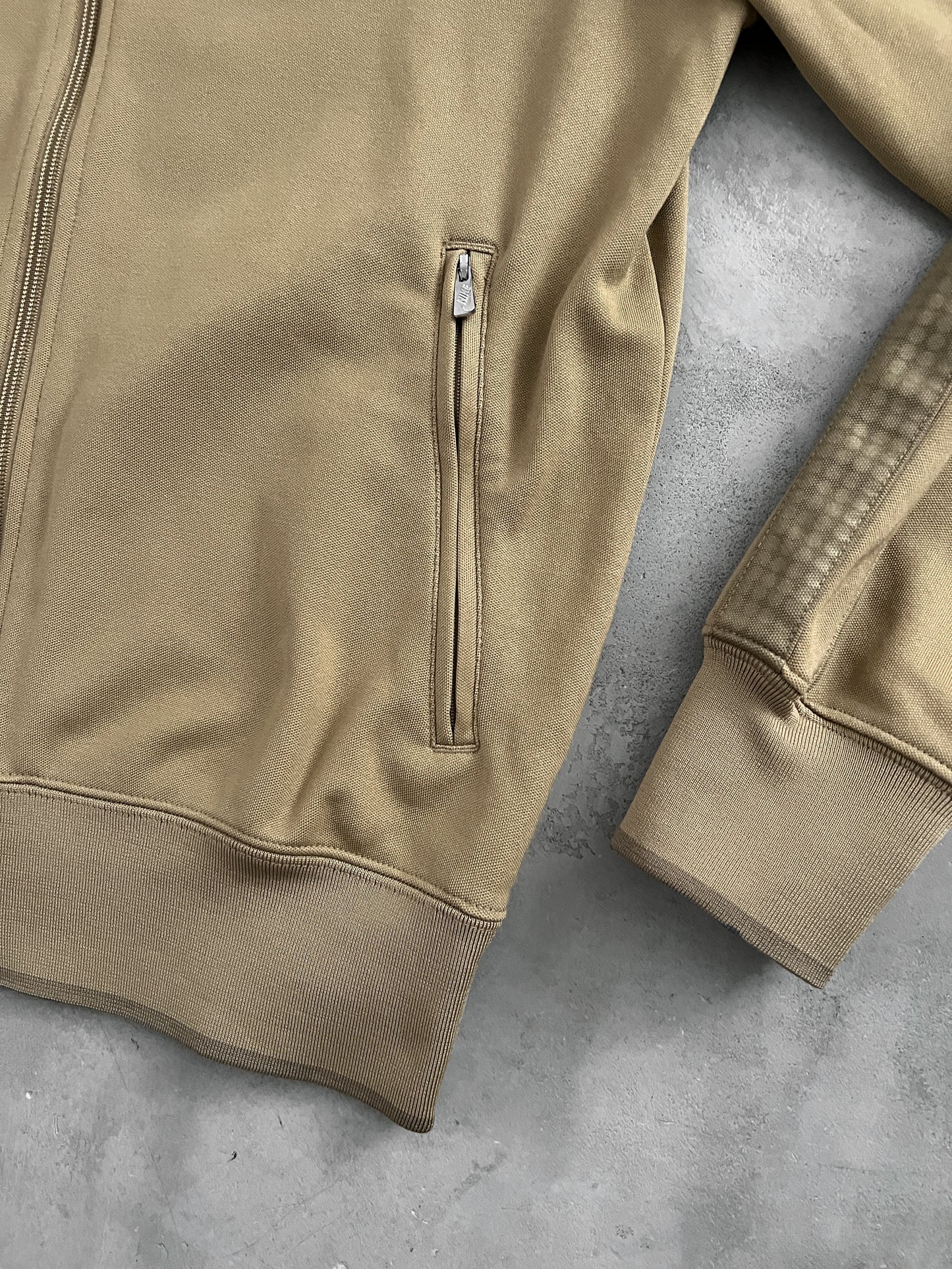 BEIGE MANCHESTER UNITED NIKE JACKET - 2000S - M