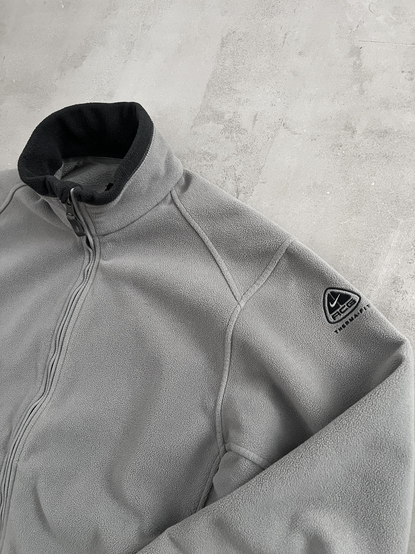 GREY NIKE ACG FLEECE JACKET - 2000S - M