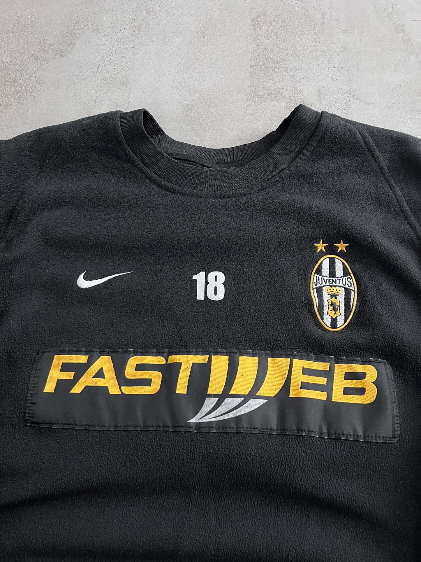 BLACK JUVENTUS NIKE FLEECE SWEATER - 2000S - L/M