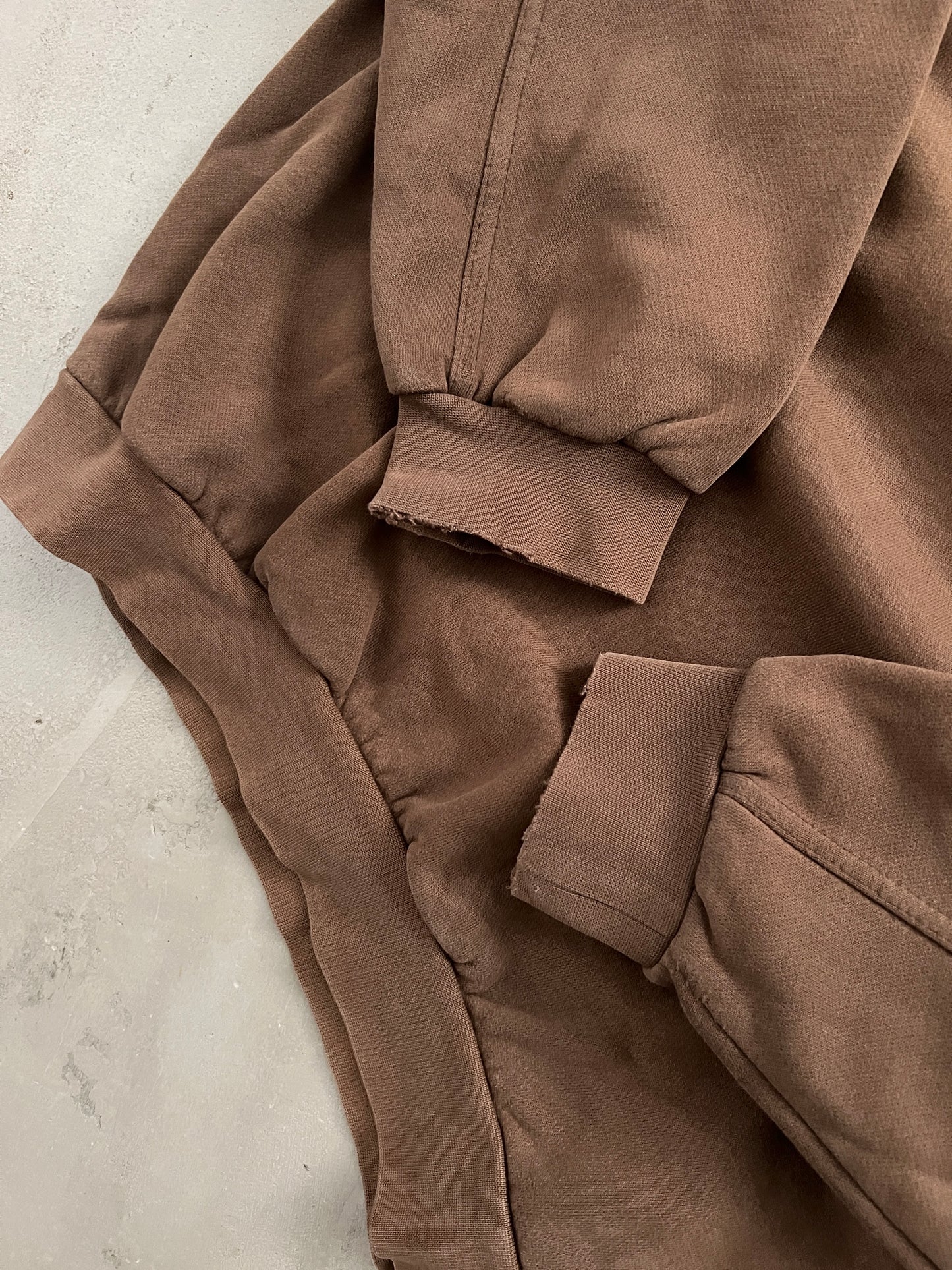 MOCHA NIKE SWEATER - 1990S - M/L