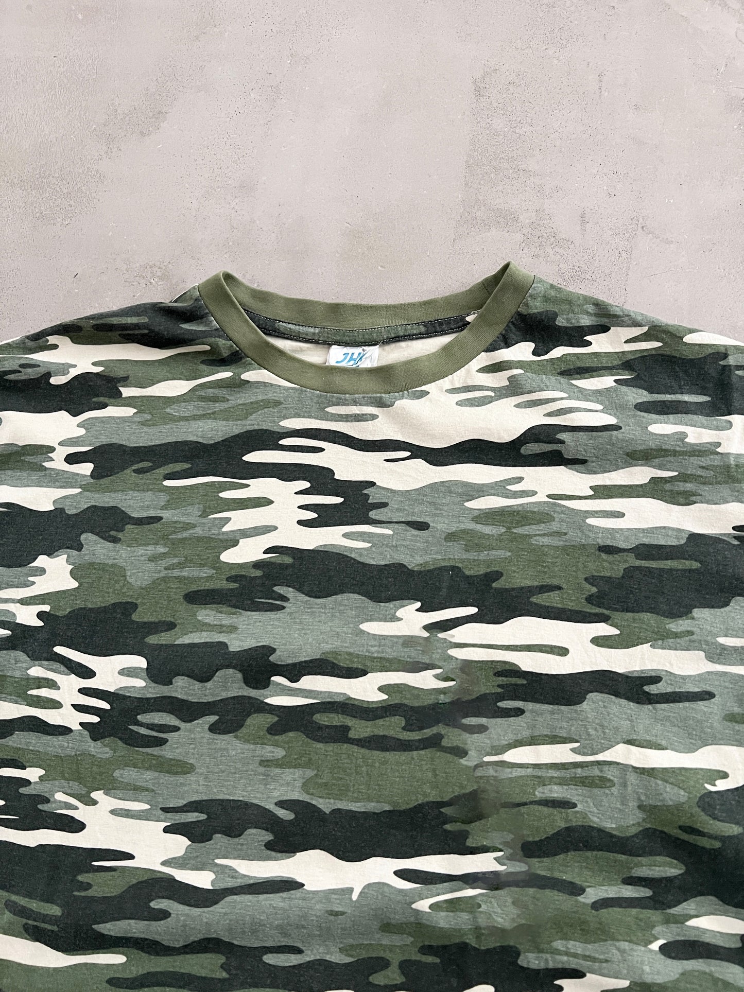 KHAKI CAMO TEE - 2000S - L