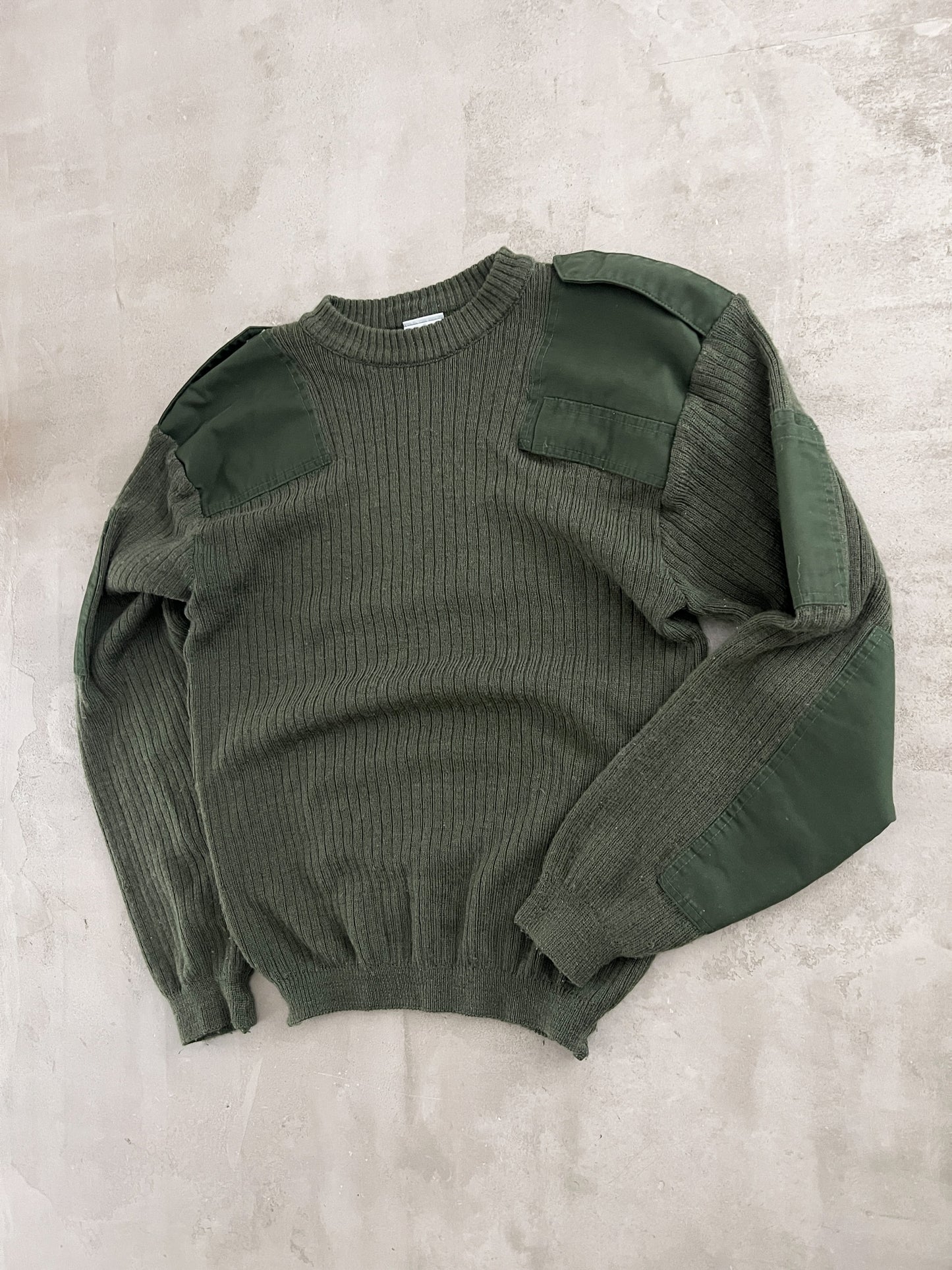 OLIVE MILITARY/ARMY KNIT SWEATER - 1990S - S/M