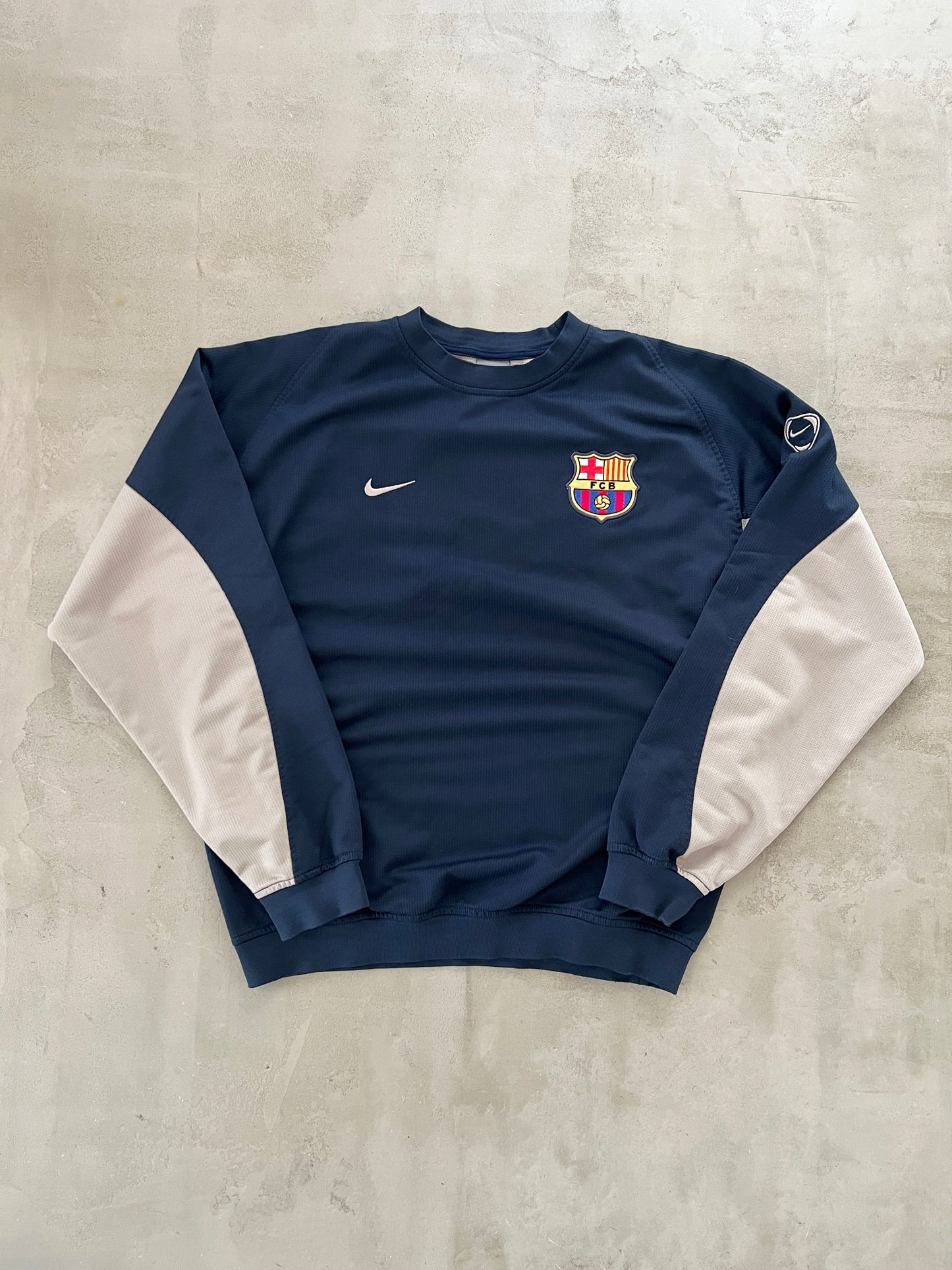 NAVY FC BARCELONA NIKE SWEATER - 2000S - M