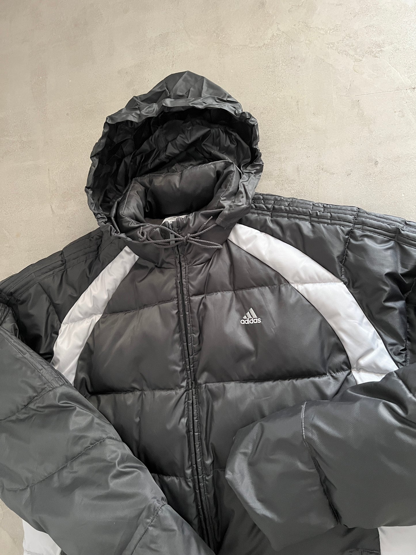 BLACK/CREME ADIDAS PUFFER - 2000S - XL