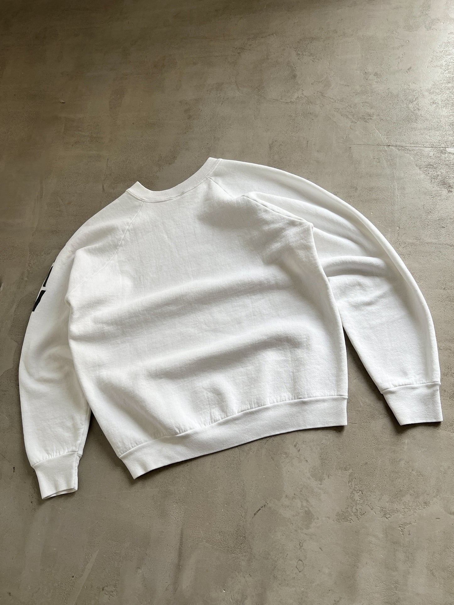 WHITE BMW SWEATER - 1990S - S/M