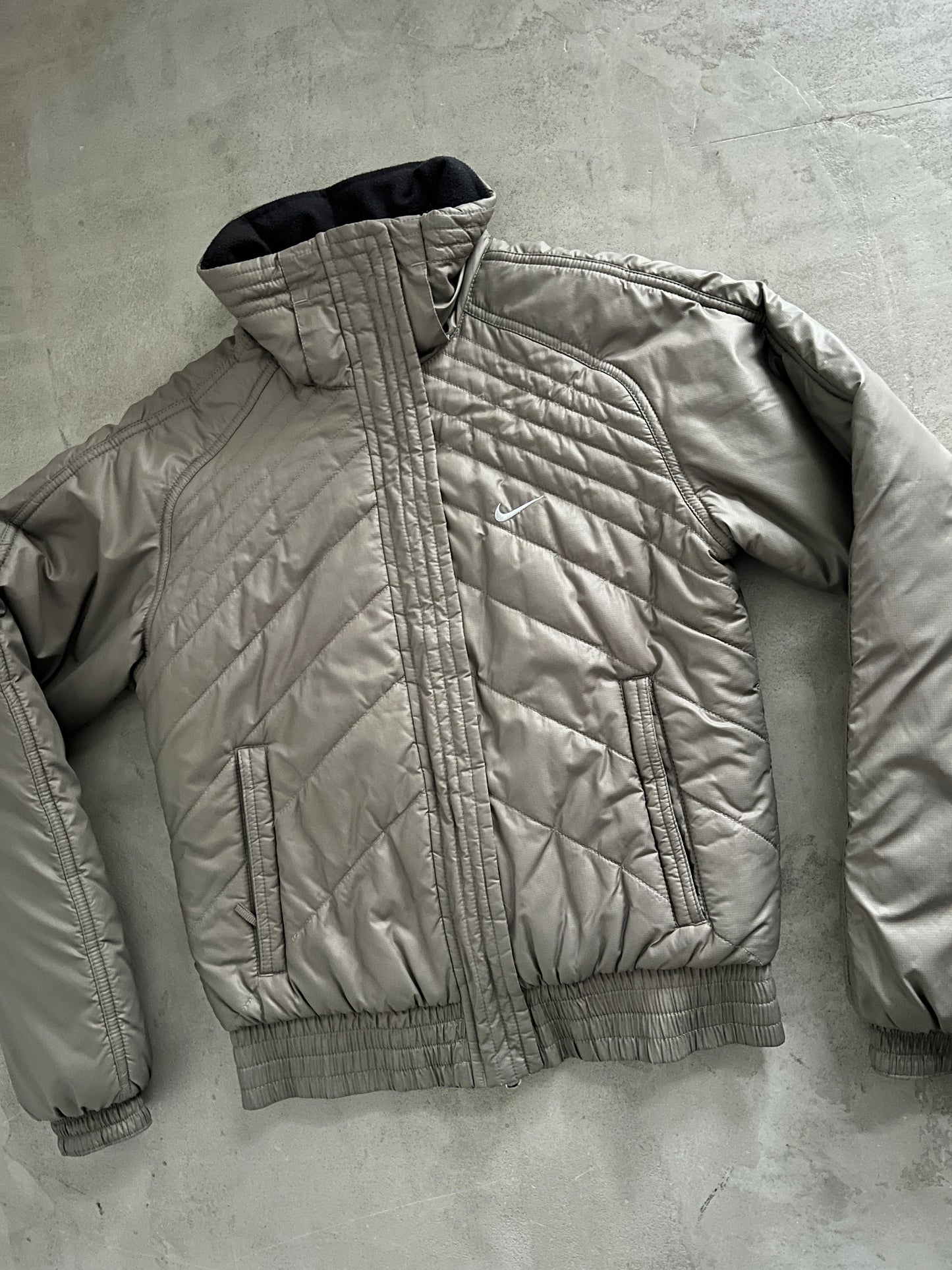 MOCHA NIKE PUFFER - 2000S - WOMENS S
