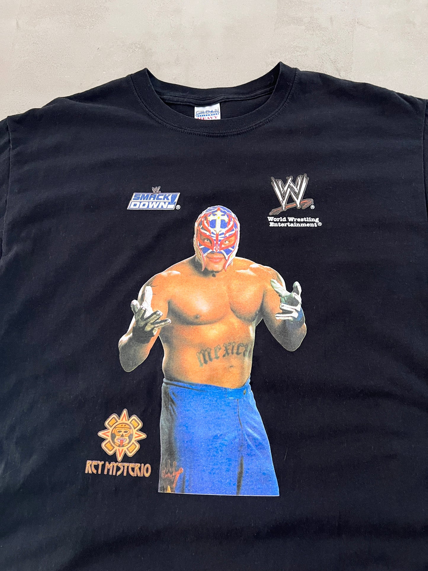 BLACK WWE REY MYSTERIO TEE - 2000S - L