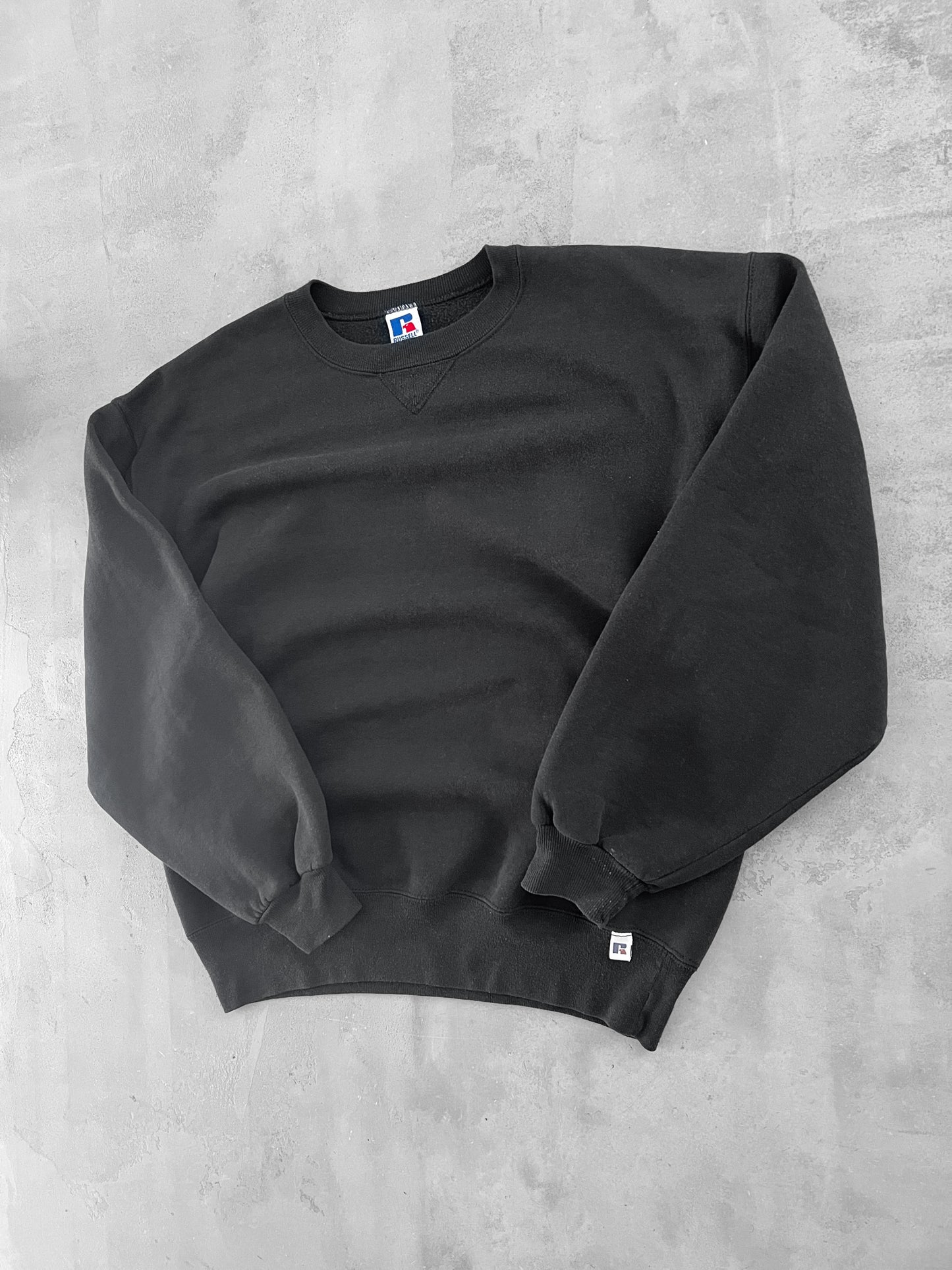 BLACK RUSSELL SWEATER - 1990S - L/M