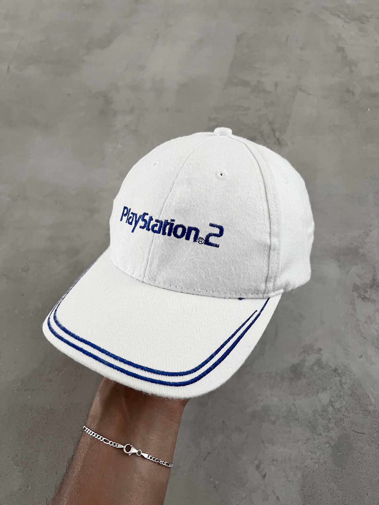 WHITE/BLUE PLAYSTATION 2 CAP - 2000S