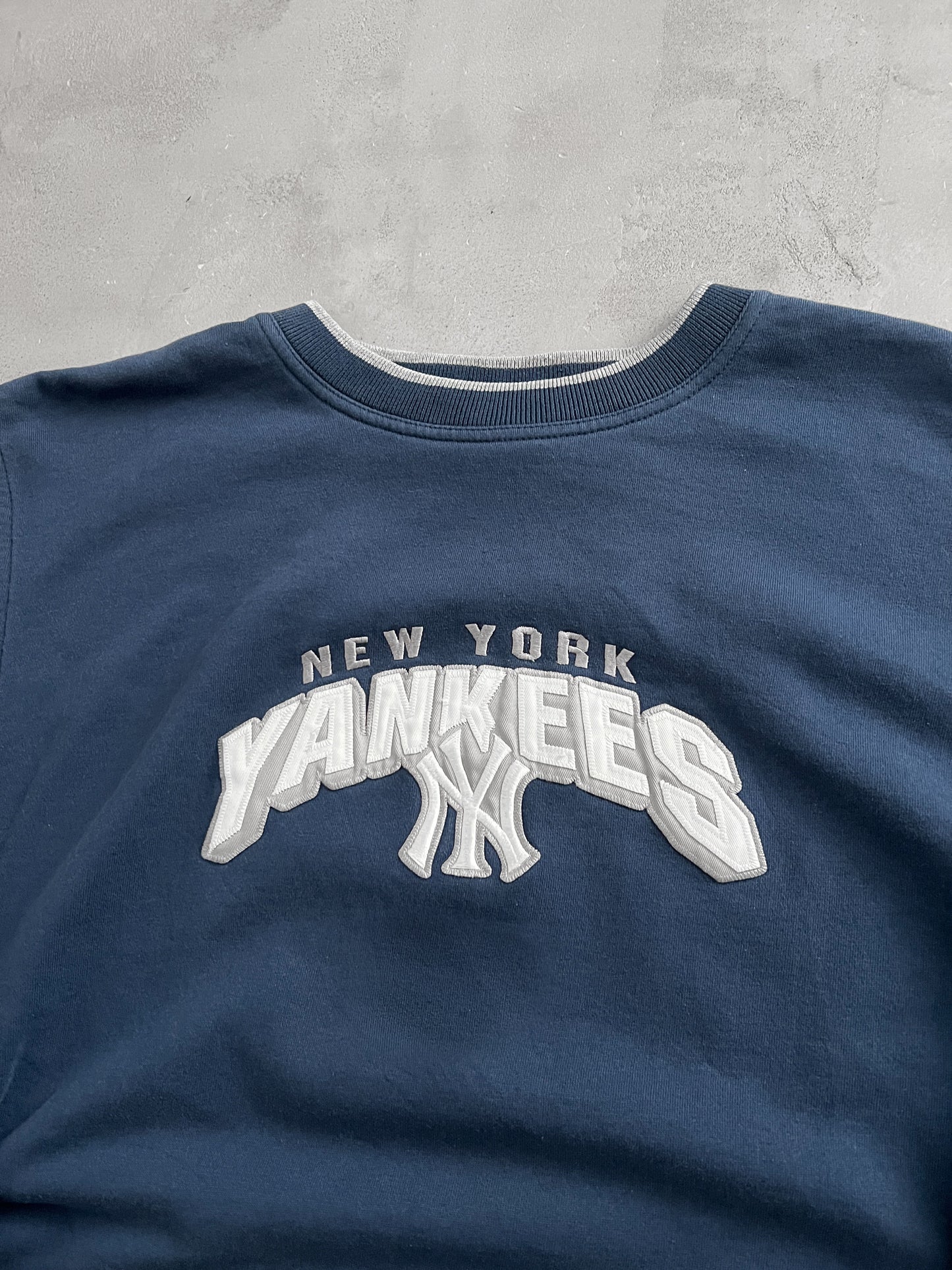 NAVY YANKEES SWEATER - 1990S - L