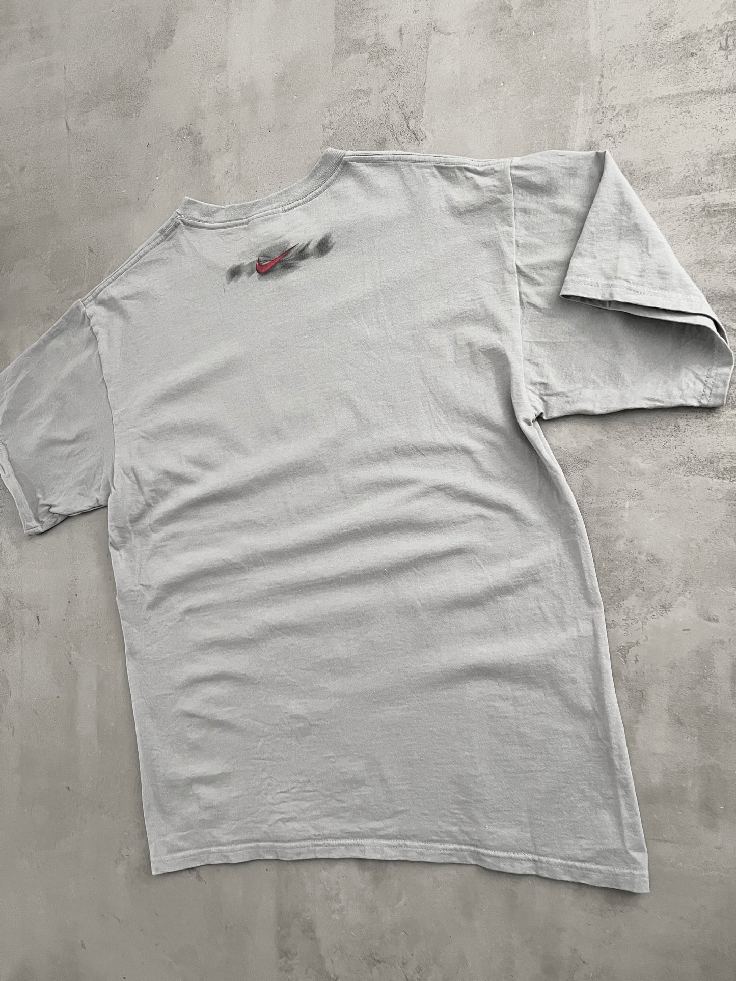 GREY NIKE TEE - 1990S - L/XL