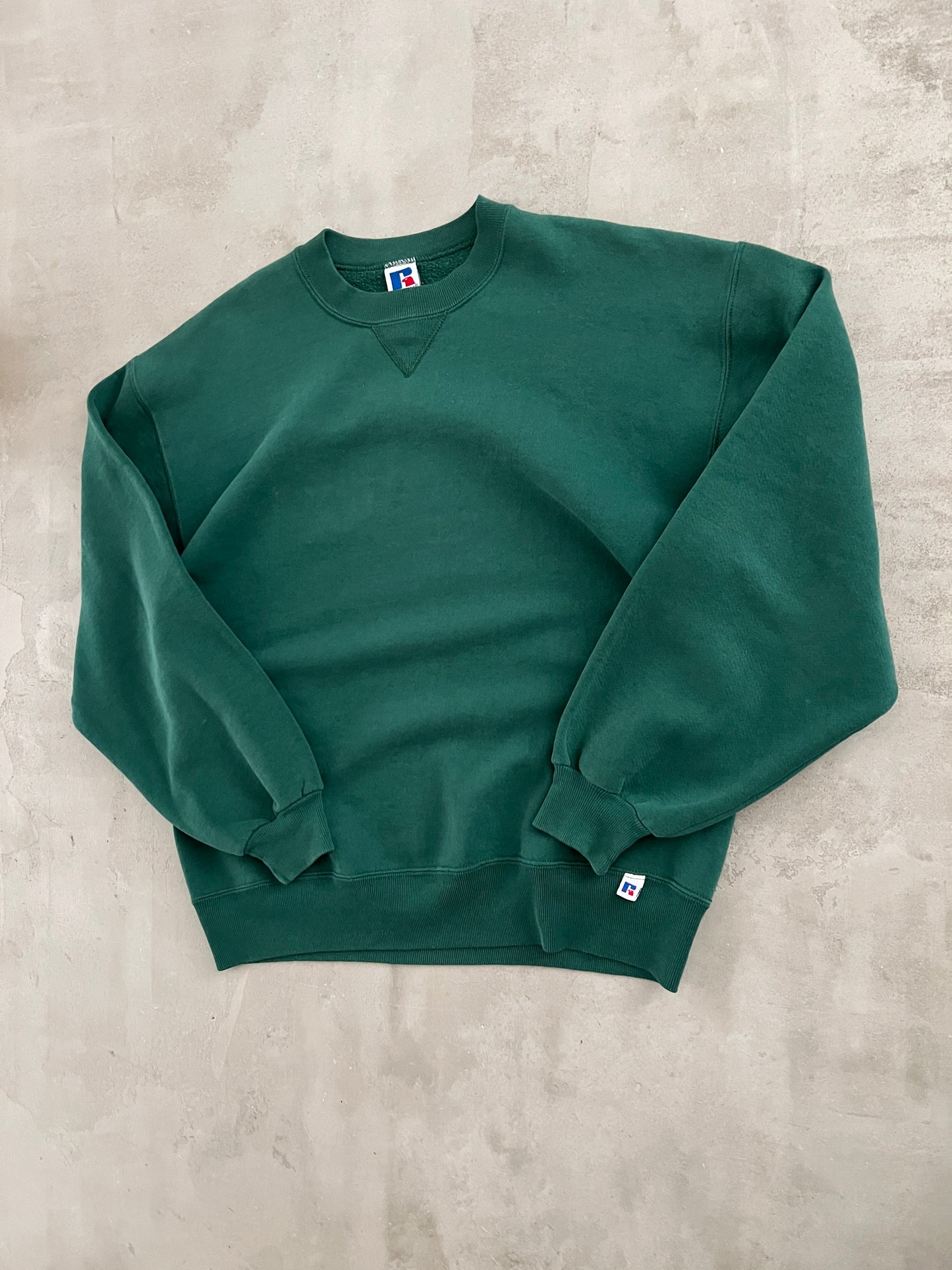 GREEN RUSSELL SWEATER - 1990S - L/M