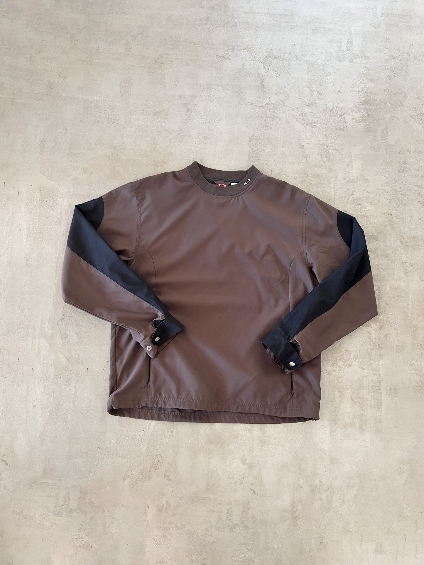 MOCHA OAKLEY SAMPLE LONGSLEEVE - 1990S - XL/L