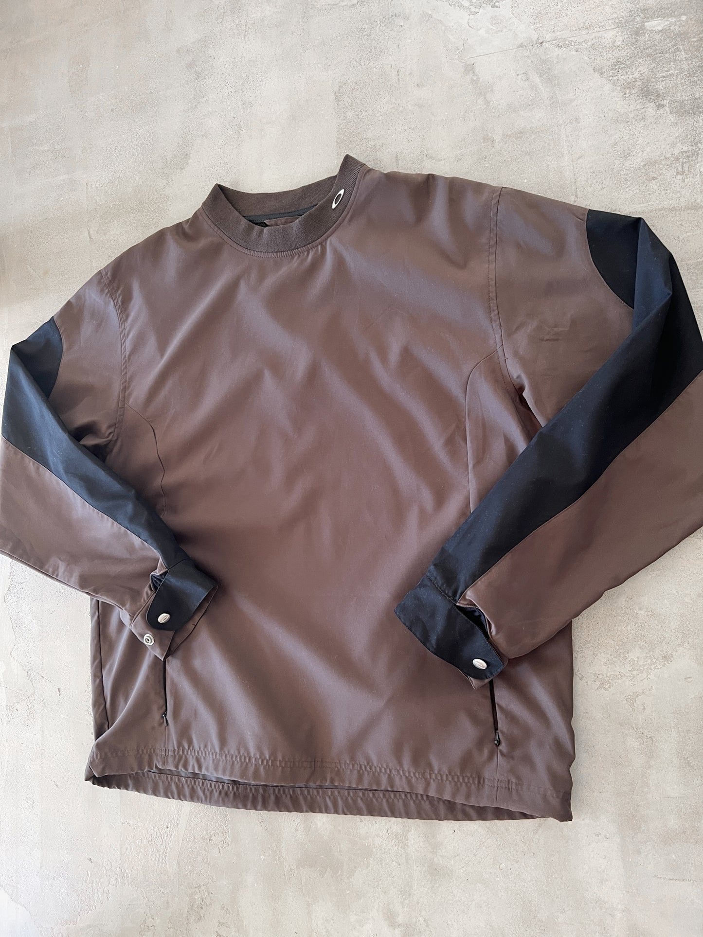 MOCHA OAKLEY SAMPLE LONGSLEEVE - 1990S - XL/L