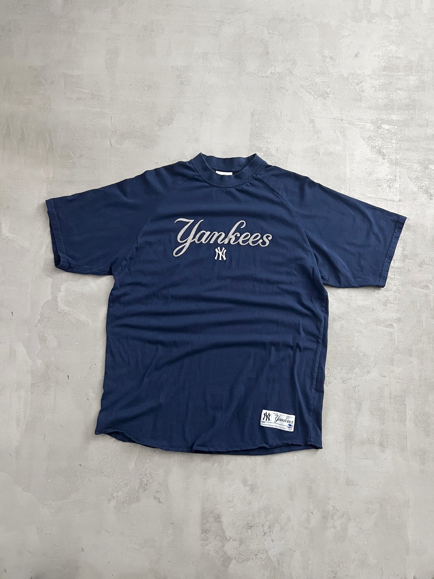 NAVY YANKEES TEE - 1990S - XL/L
