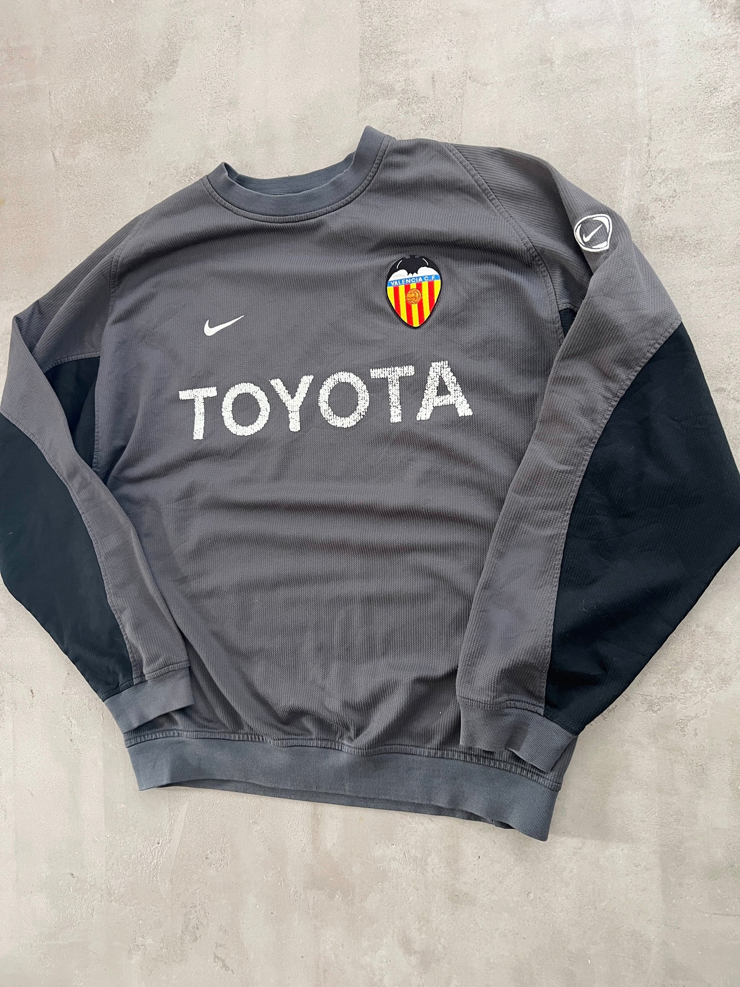GREY VALENCIA NIKE SWEATER - 2000S - L/M