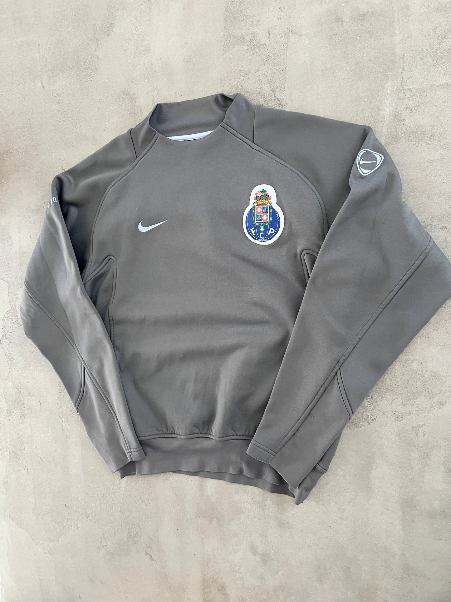 GREY FC PORTO NIKE SWEATER - 2000S - S