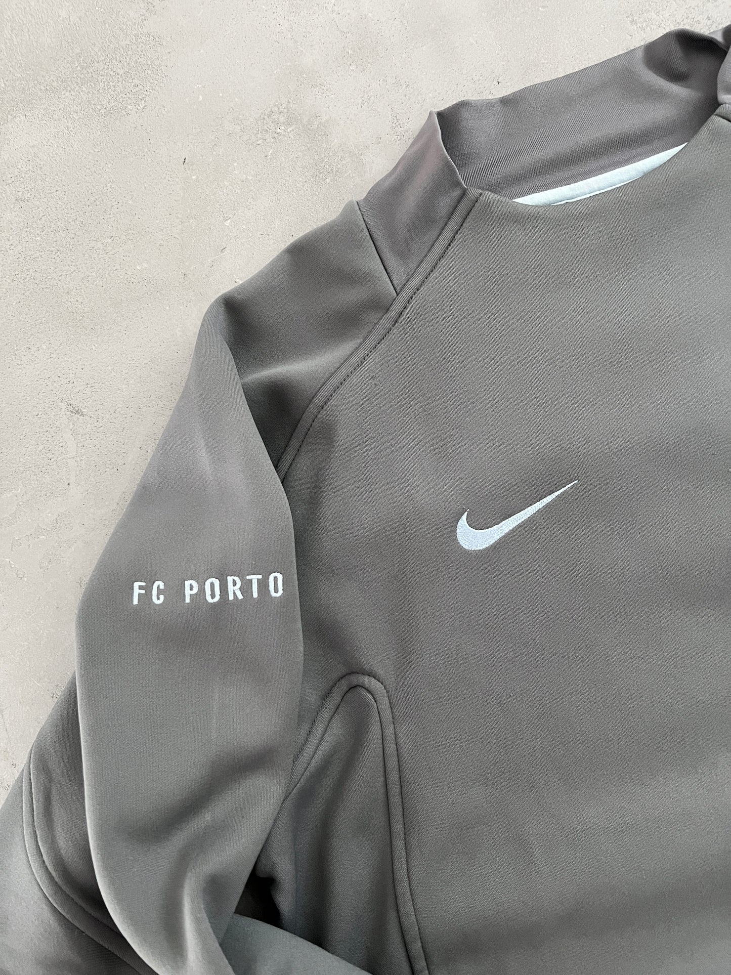 GREY FC PORTO NIKE SWEATER - 2000S - S