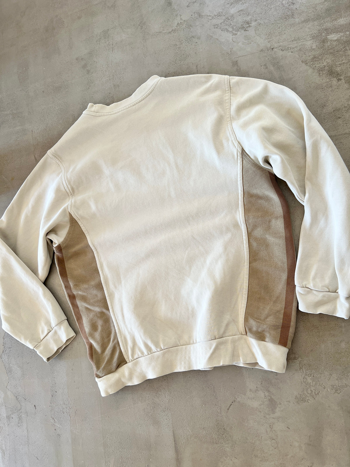 CREME NIKE SWEATER - 2000S - S/M