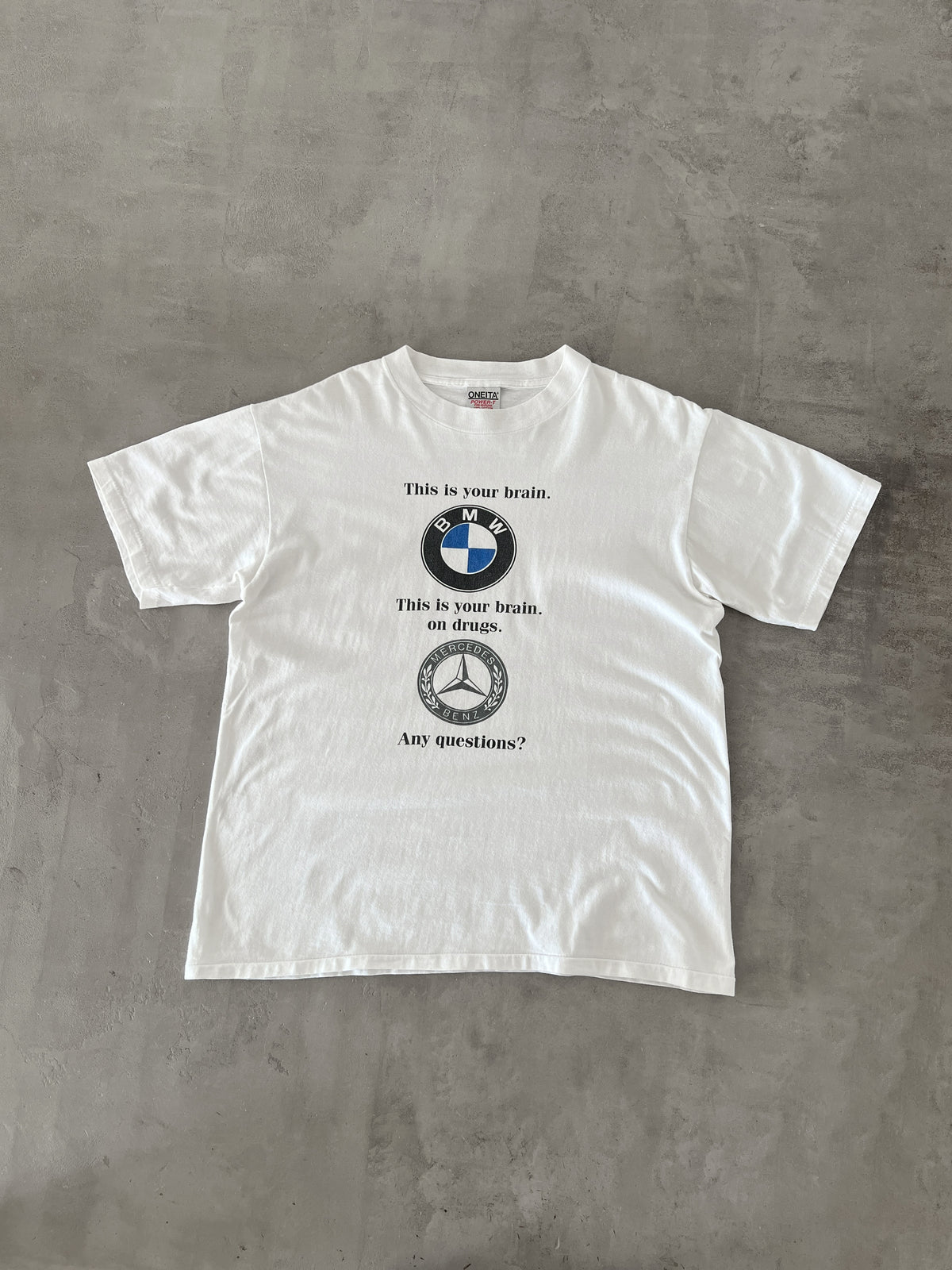 WHITE BENZ VS BMW BRAIN TEE - 1990S - L