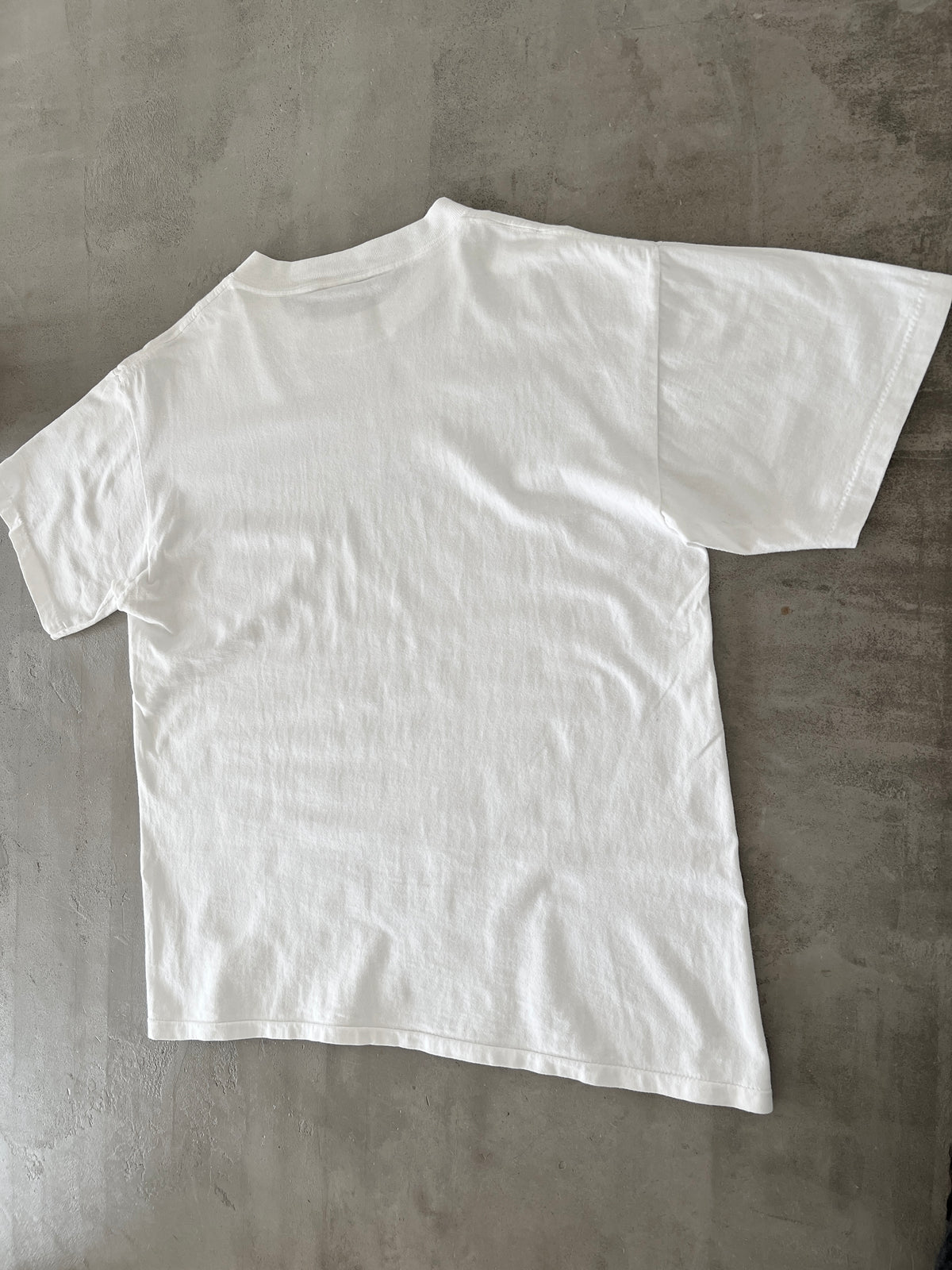 WHITE BENZ VS BMW BRAIN TEE - 1990S - L