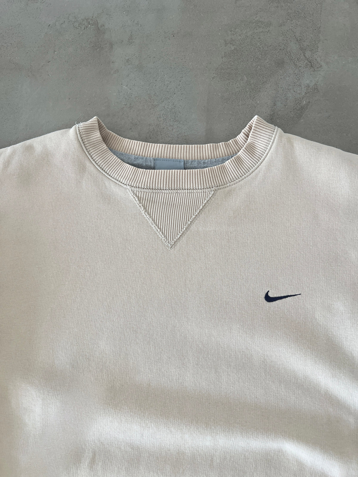 BEIGE NIKE SWEATER - 2000S - M