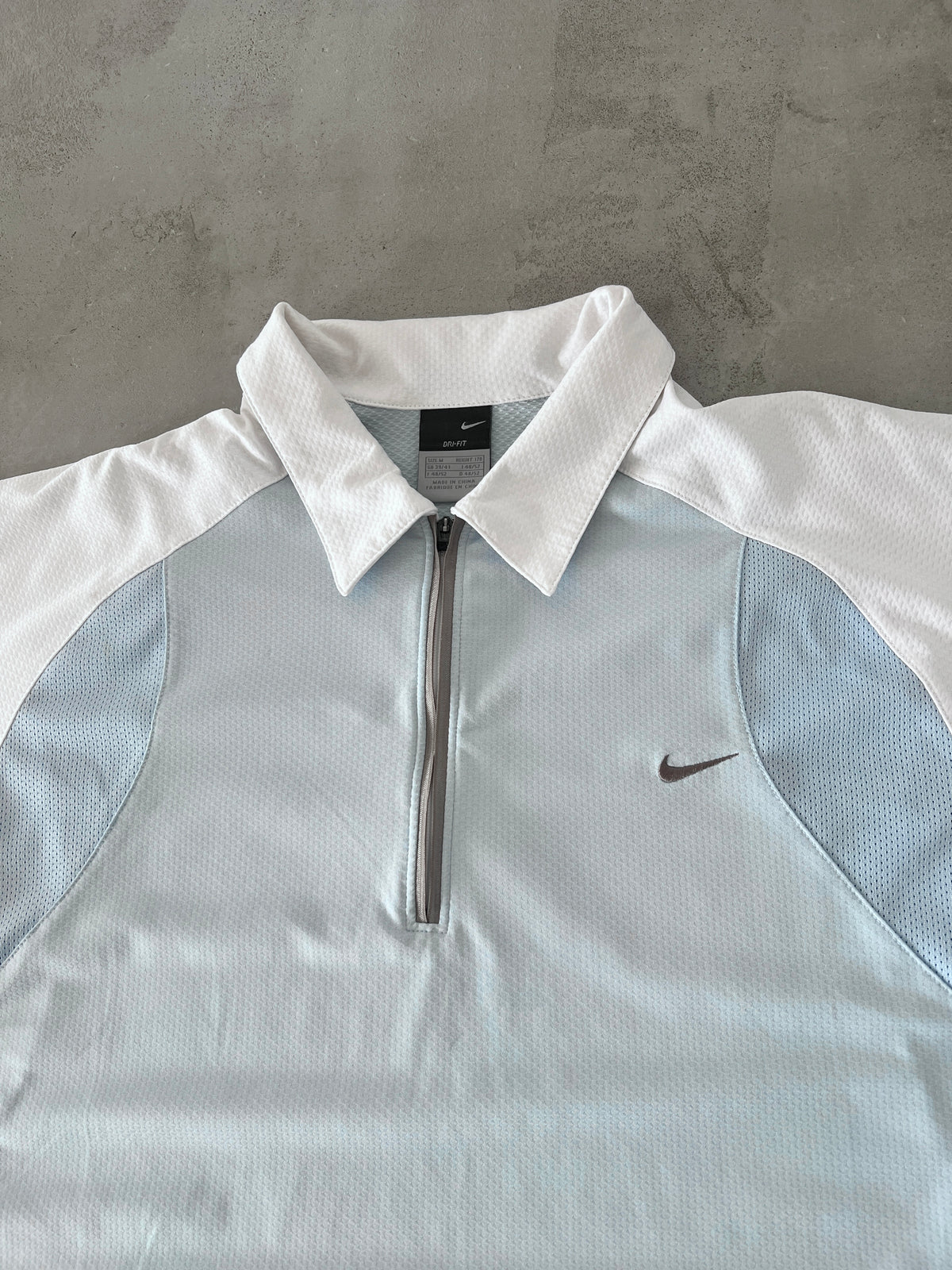 BABY BLUE NIKE COURT POLO - 2000S - L