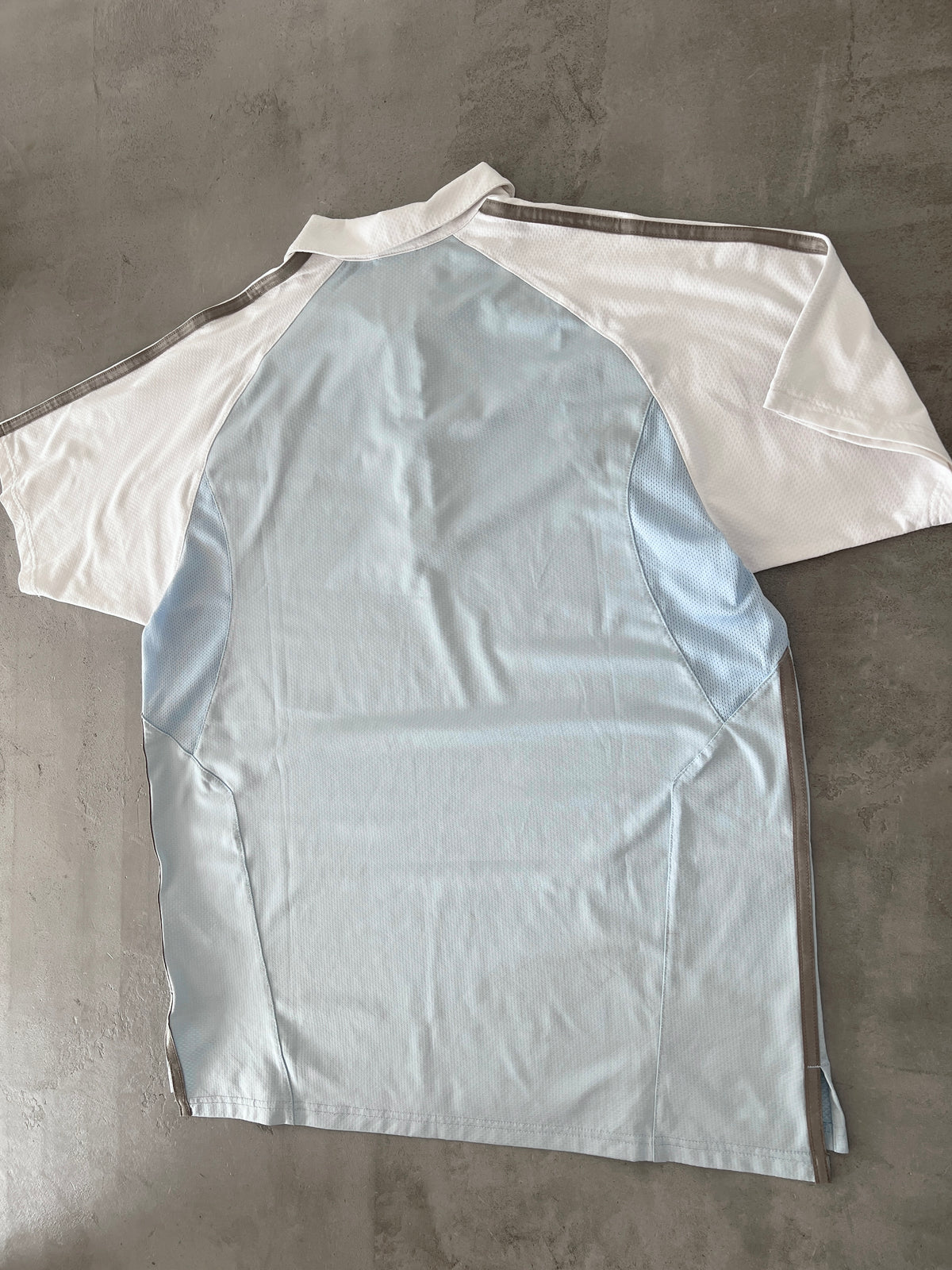 BABY BLUE NIKE COURT POLO - 2000S - L