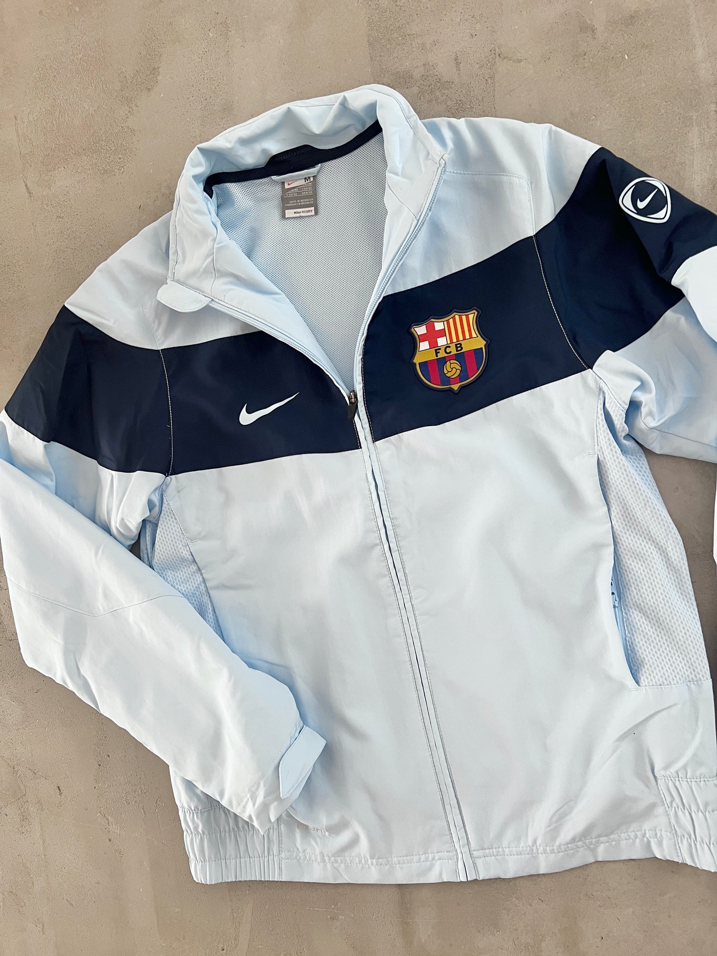 BABY BLUE FC BARCELONA NIKE JACKET - 2000S - M