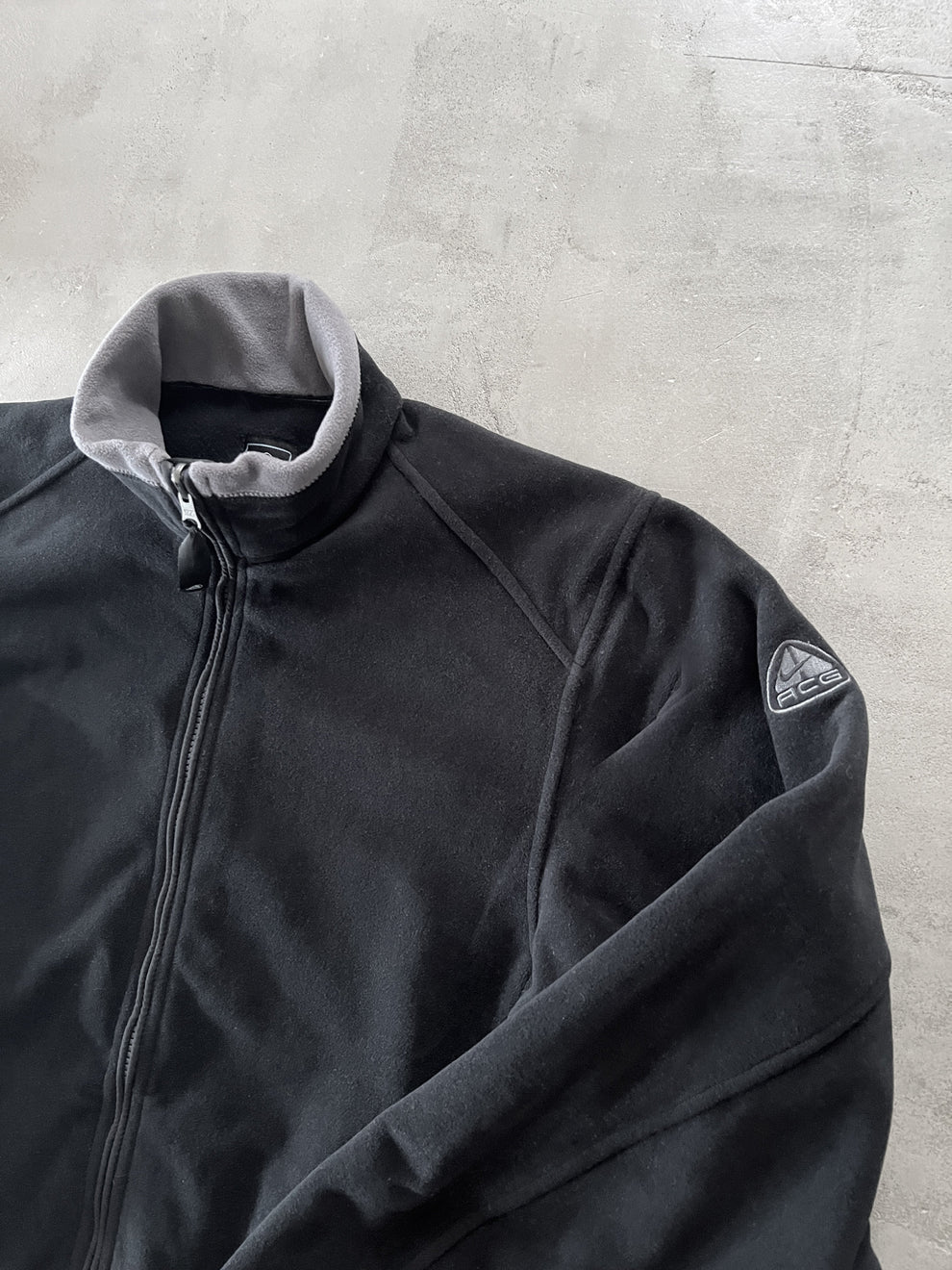 BLACK NIKE ACG FLEECE - 2000S - L